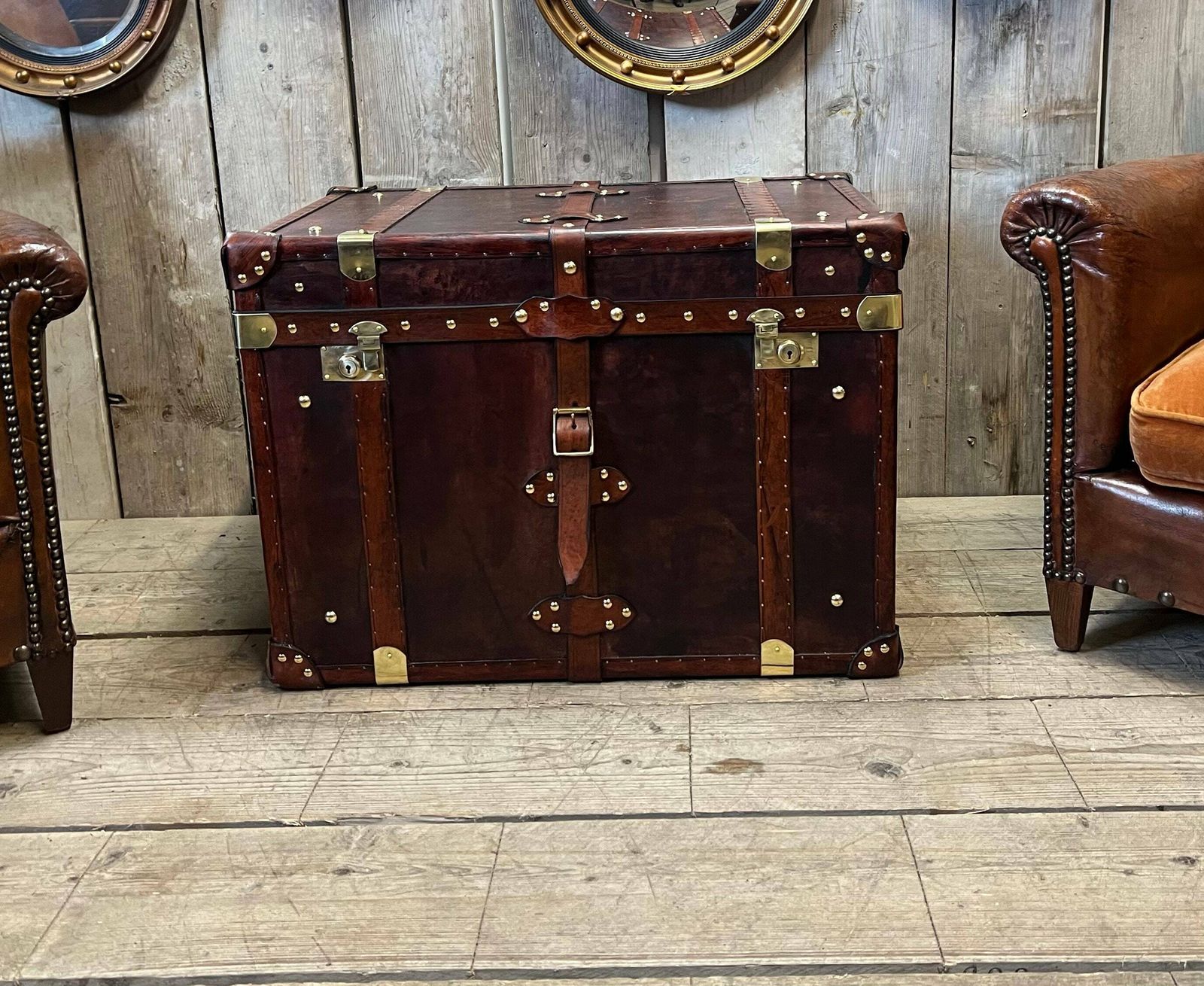 English Leather Trunk , Coffee Table Chest , Room Decor , End Table photo Furniture