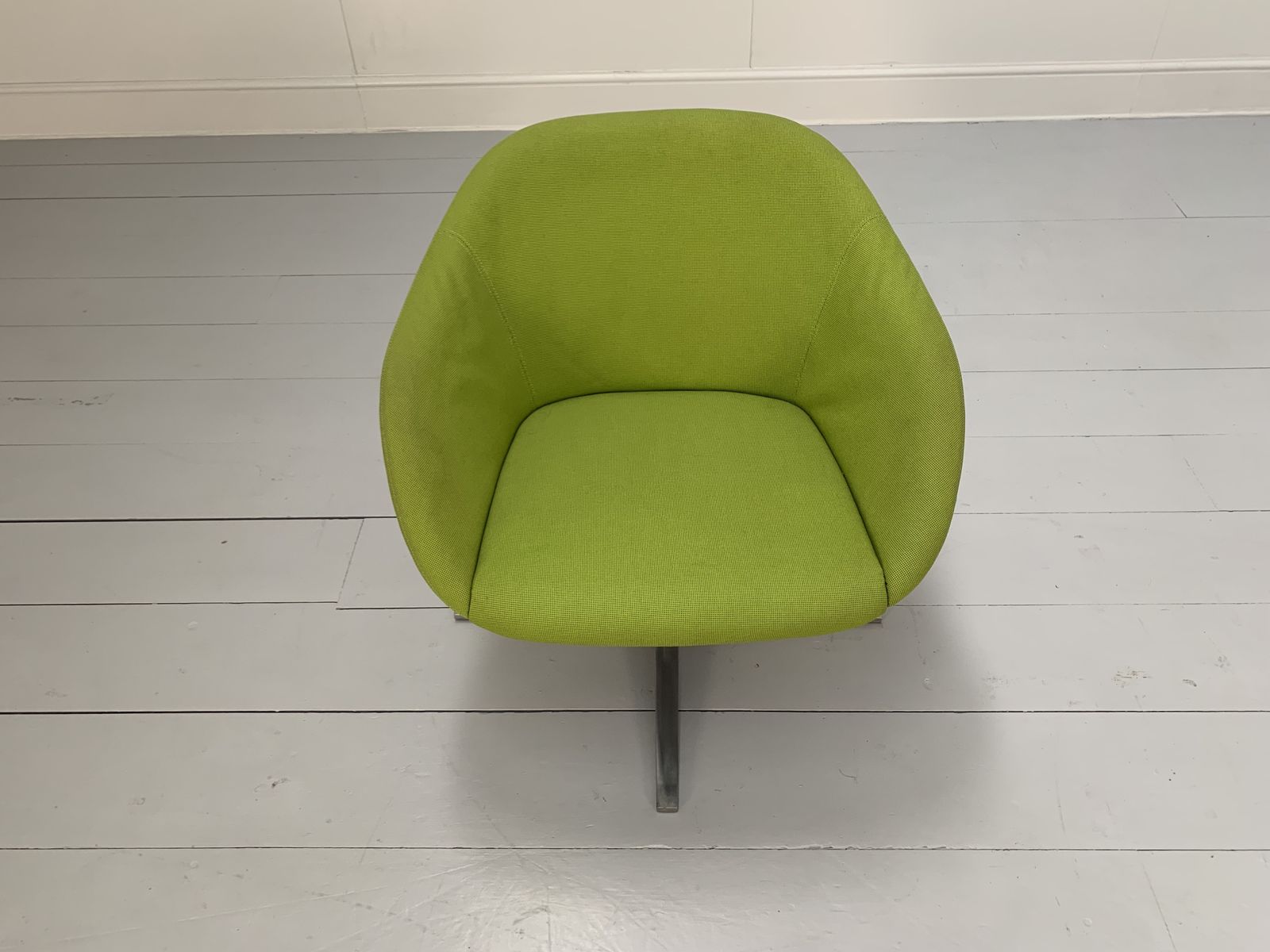 Walter Knoll “Turtle” Armchair – In Lime Green Fabric photo 800.0