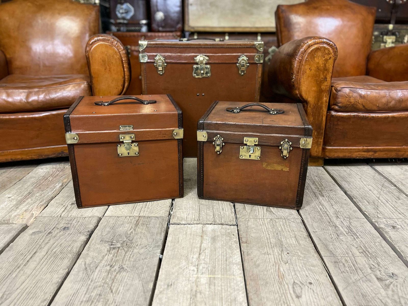 photo furniture Antique Luxury French Hatbox Trunk Circa 1920s Travel Chest Antique Luggage