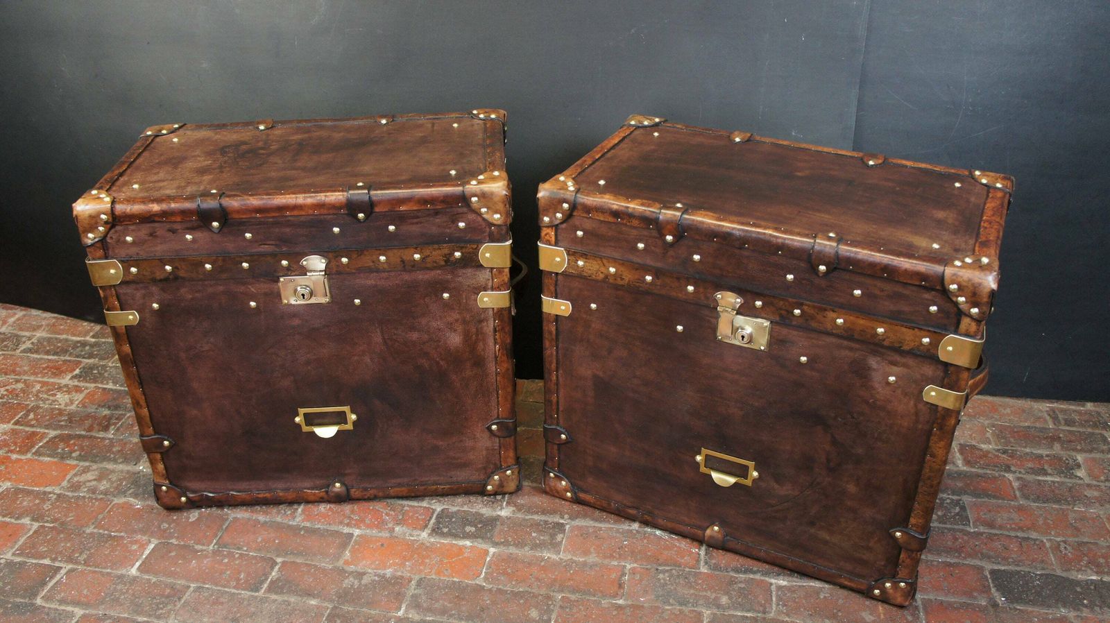 Real Leather Travel Trunks, End Table Trunks , Leather Chests , Room Decor , Home Furnishings photo vinterior