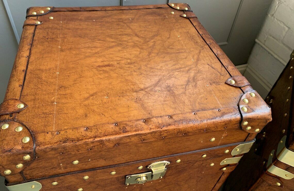 Library End Table Leather Colonial British Travel Trunks Room Decor photo 1264.0