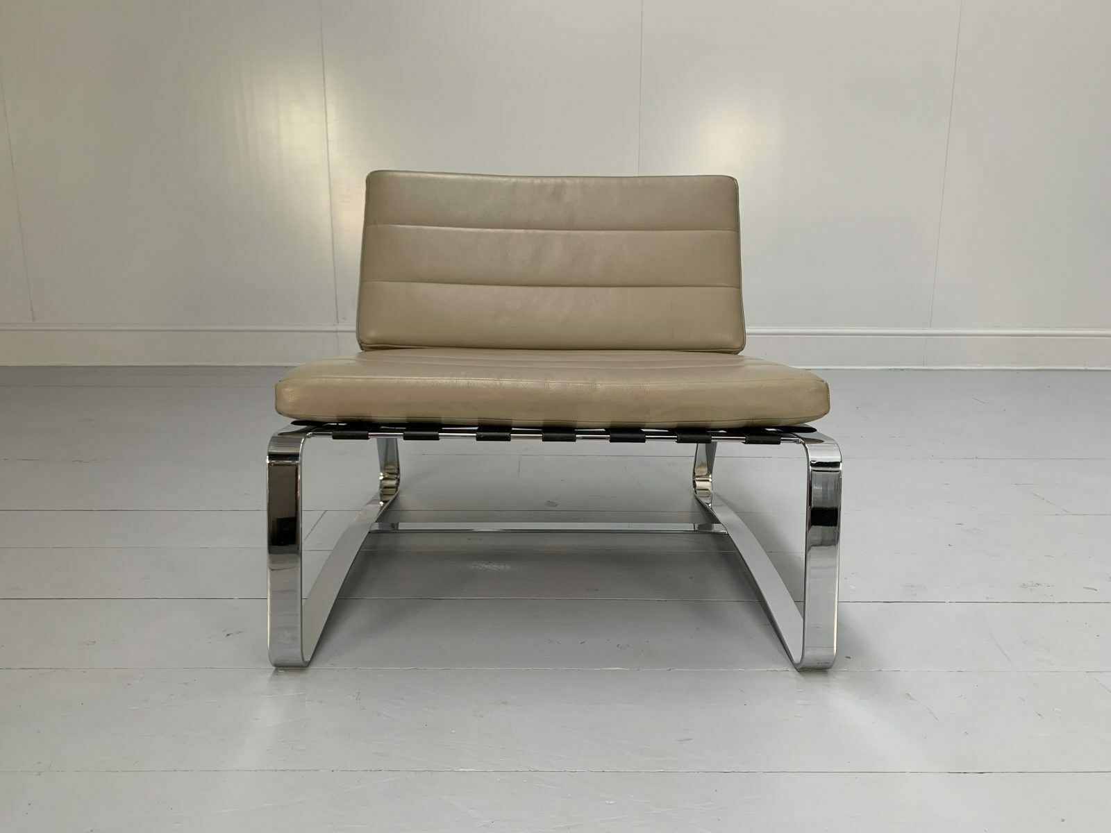 Minotti “Delaunay” Armchair – In Pale Brown “Pelle” Leather – Rrp £5000 photo furniture