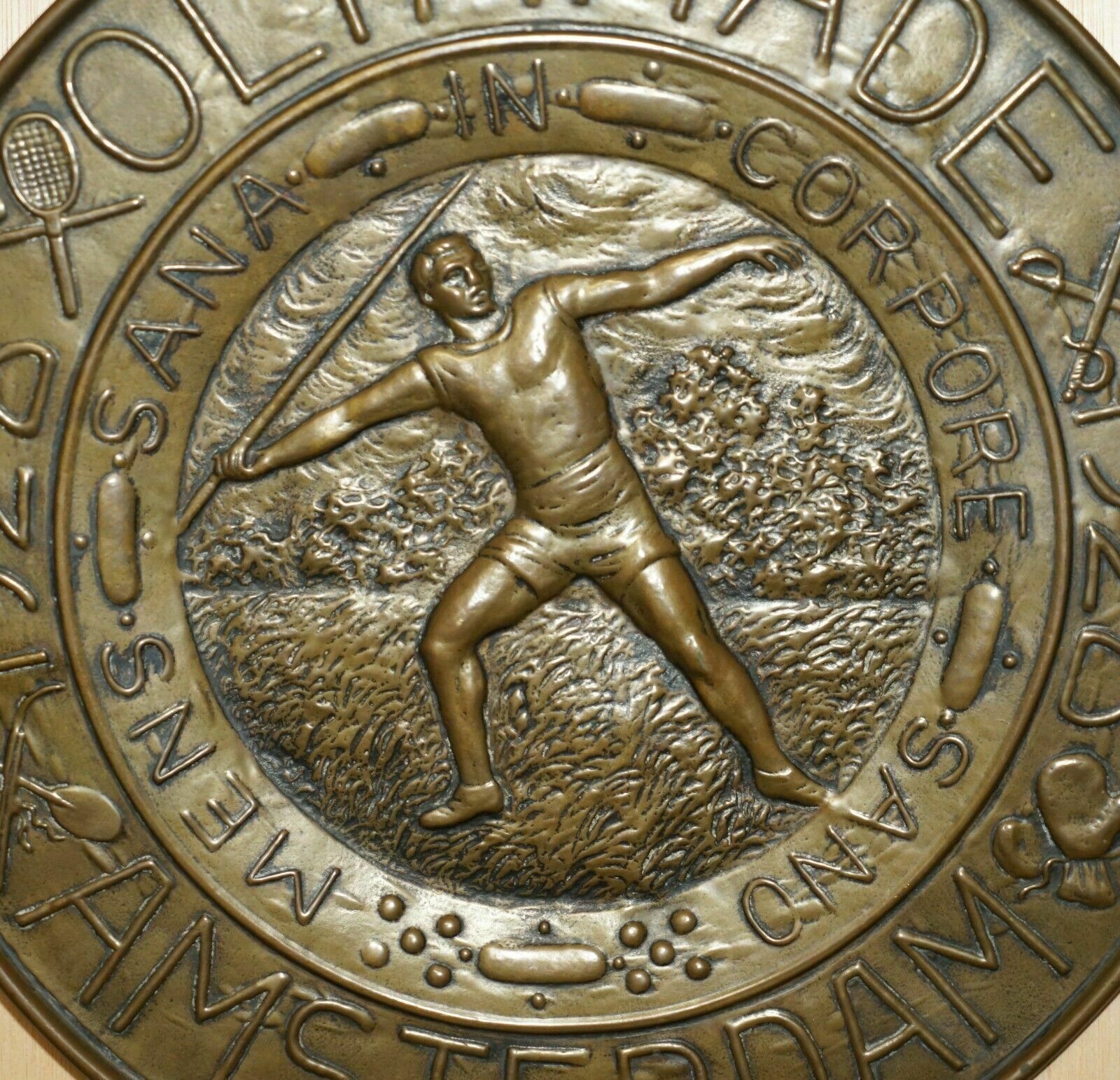 photo vinterior 1928 Amsterdam Olympic Memorabilia Collectable Men's Javalin Hanging Plaque