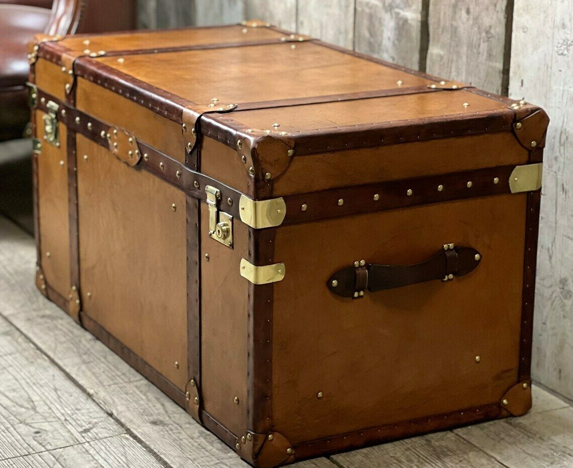 Luxury English Handmade Tan Leather Dark Trimmed Coffee Table Bed End Trunk Chest Home Living Interiors photo Furniture