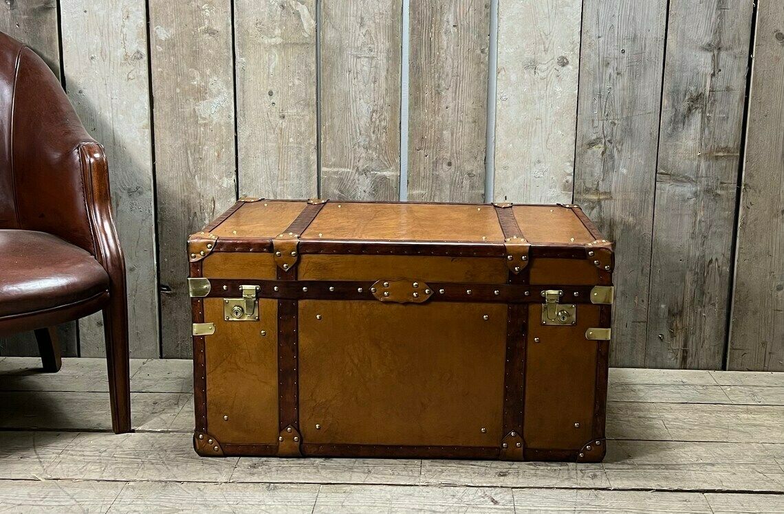 Luxury English Handmade Tan Leather Dark Trimmed Coffee Table Bed End Trunk Chest Home Living Interiors photo 1432.0