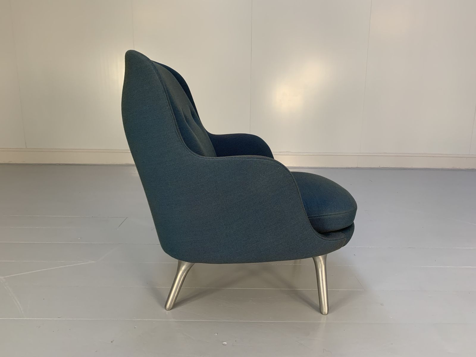 Fritz Hansen “Fri” Lounge Armchair – In Blue Fabric photo Furniture