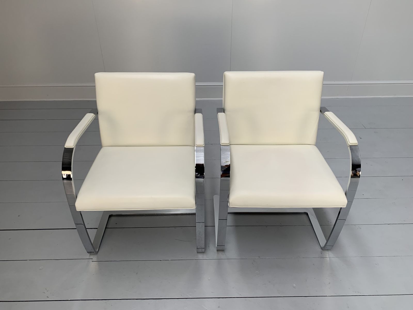 Pair Of Knoll Studio “Brno Flat Bar” Armchairs – In Chrome & White Leather photo buy
