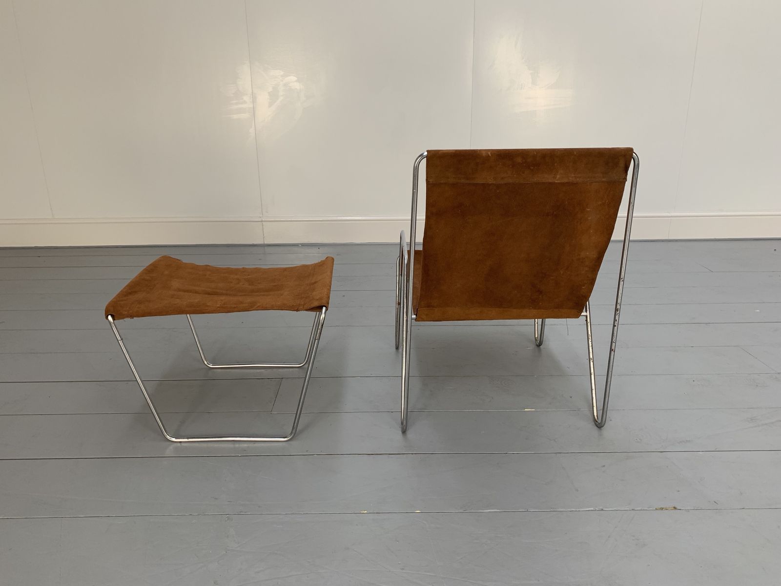 Rare Fritz Hansen “Bachelor” Lounge Chair & Footstool – In Suede Leather & Chrome photo 5000.0