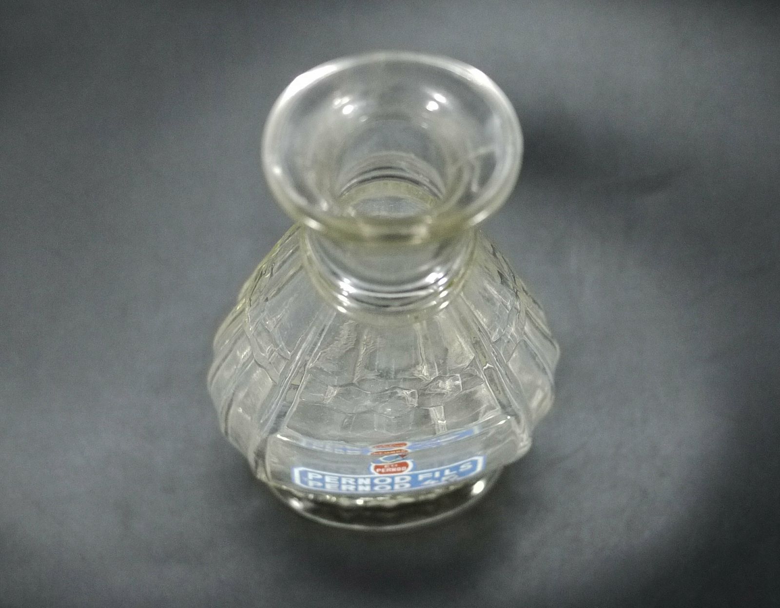 1940s French Pernod Fils Glass Water Decanter photo vinterior