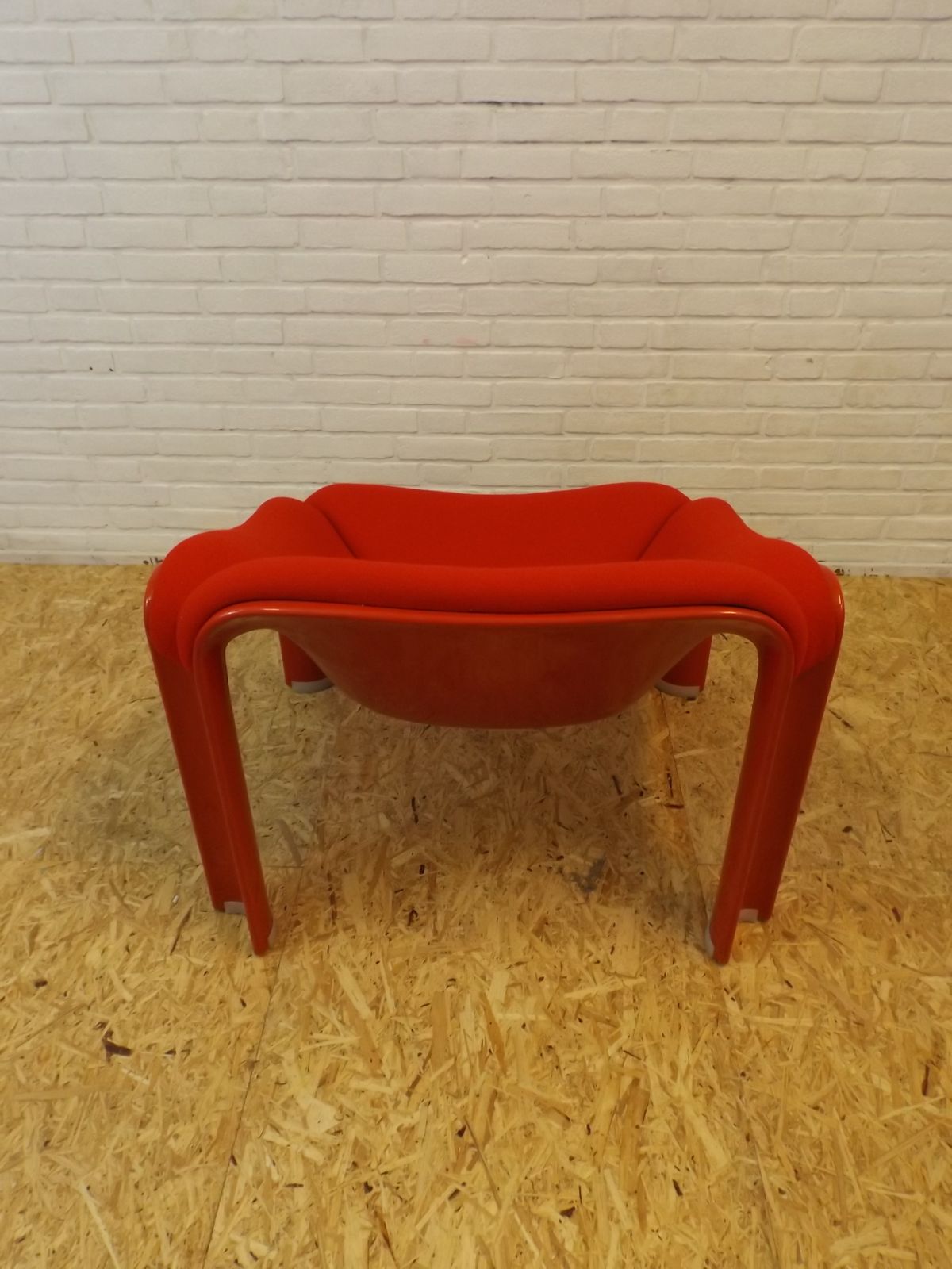 Artifort 300 Lounge Chair Pierre Paulin photo Furniture