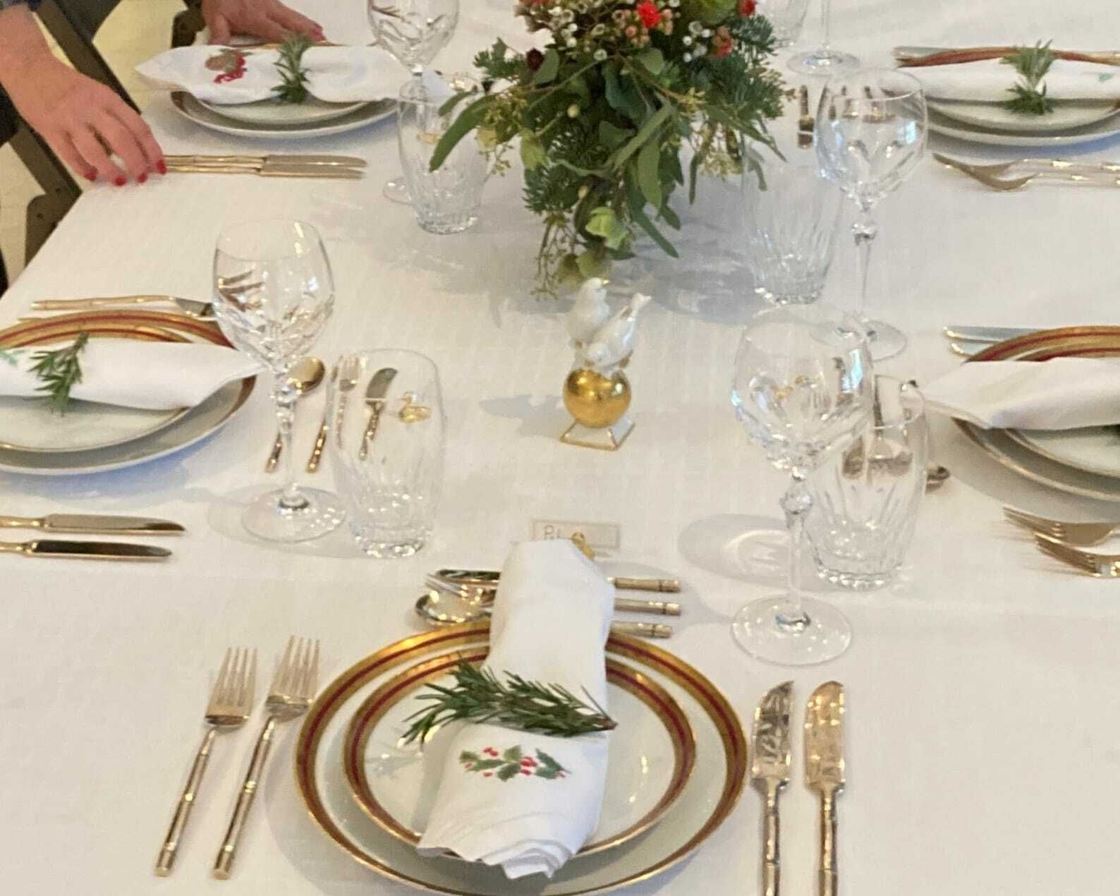 Wit Porseleinen Servies | Dinerborden | Incl. Koffieservies Voor 12 Personen | Terrine | 57 Stuks Totaal photo vinterior