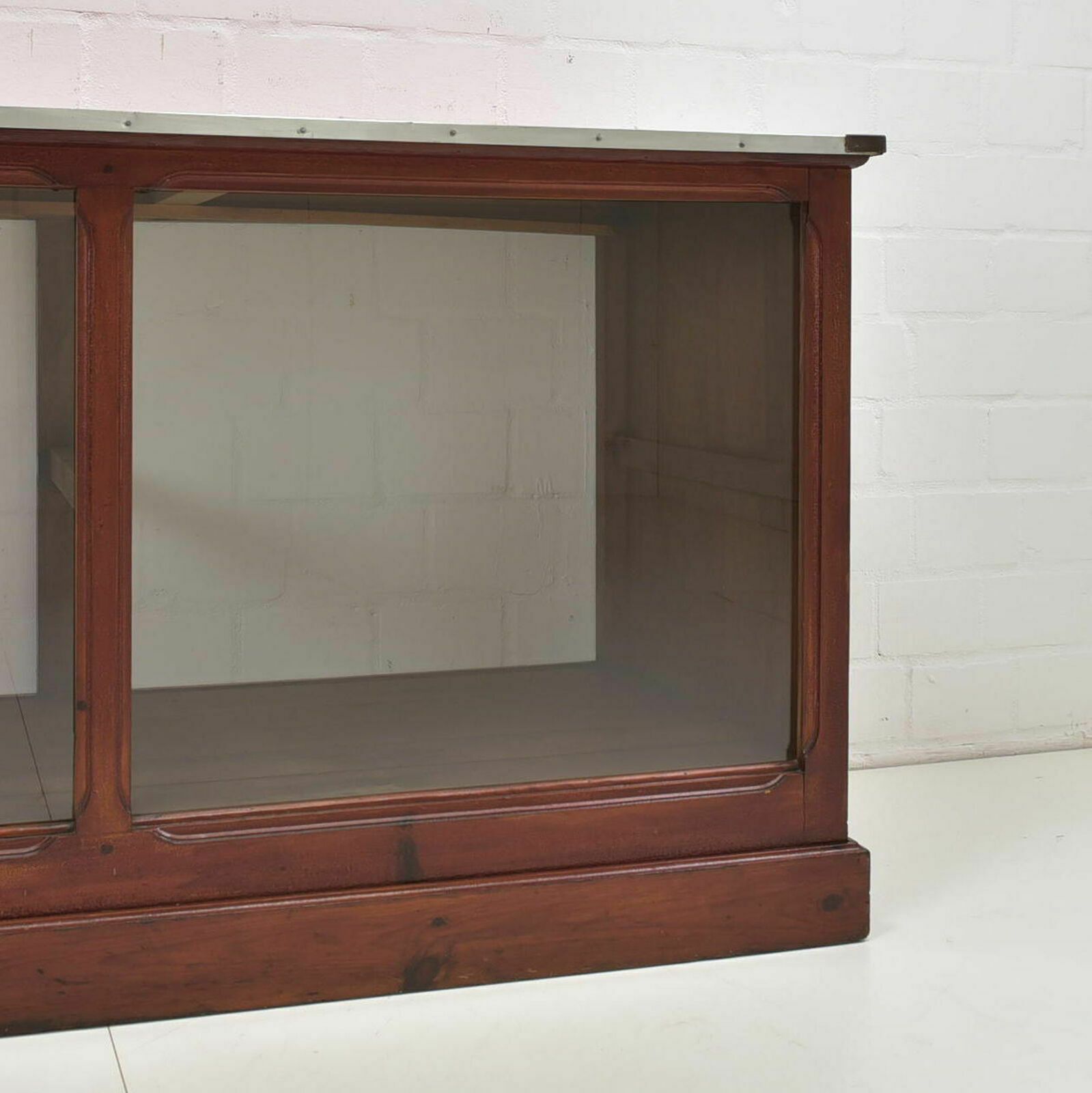 Vintage! Shop Display Case Restored Shop Counter Sales Counter Around 1940 Antique Display Case photo vinterior