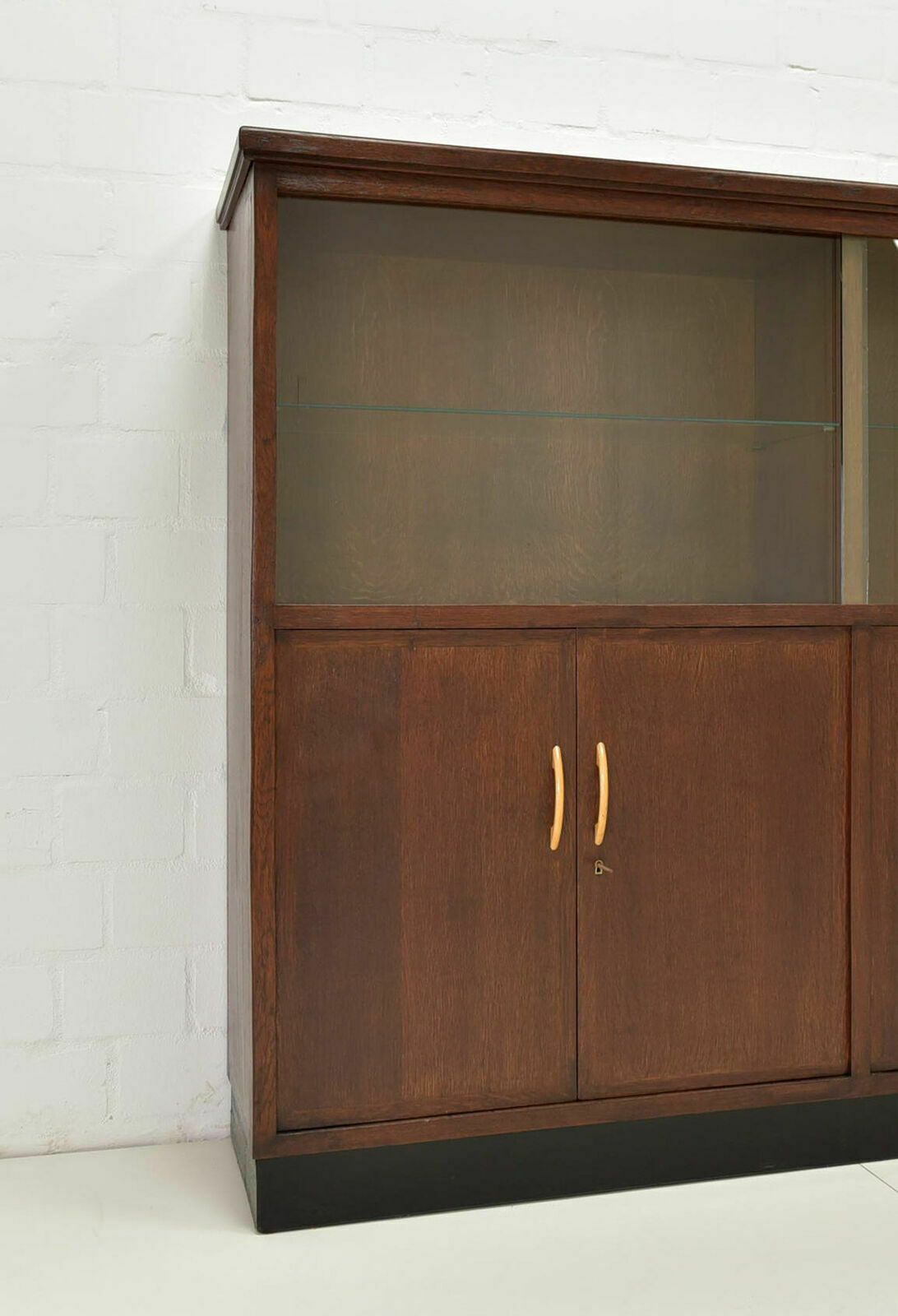 photo furniture Antique! Display Cabinet K Restored Art Deco / Bauhaus Around 1940 Oak Highboard