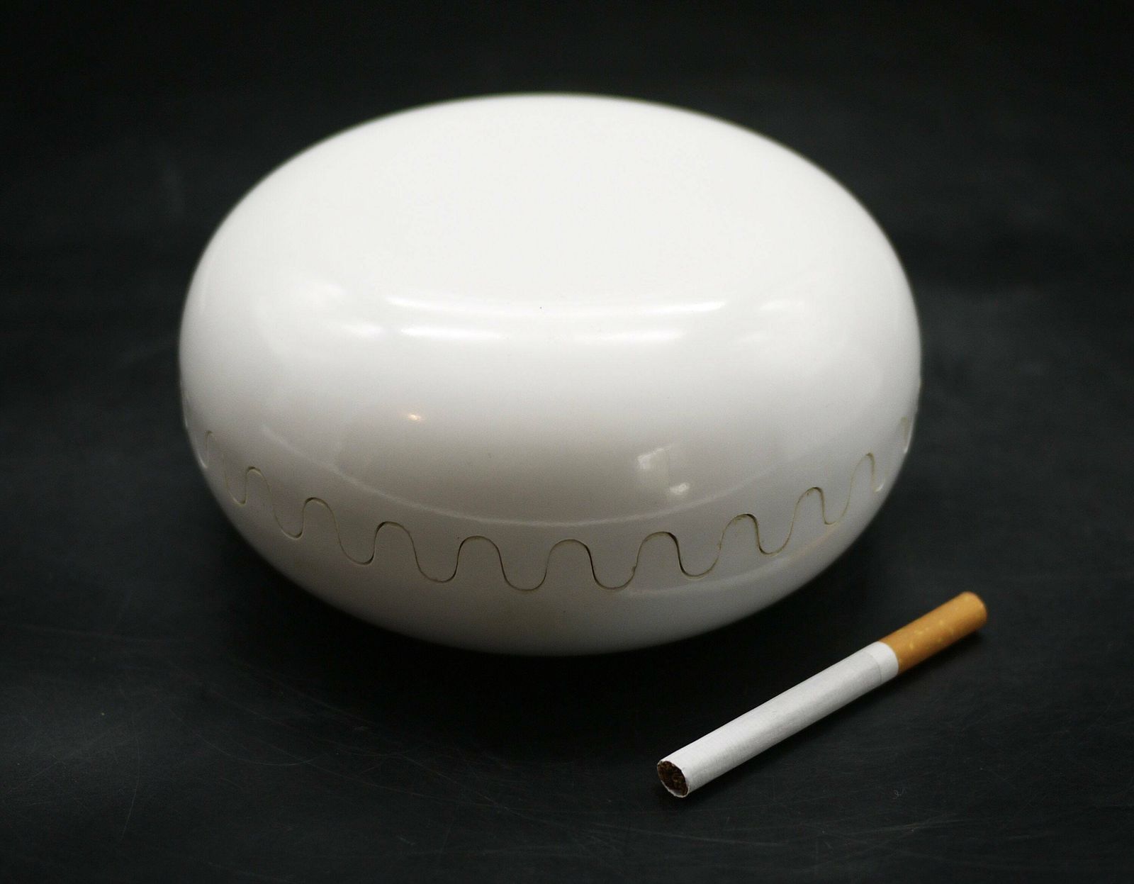 Mebel Clam Ashtray By Alan Fletcher   1972s