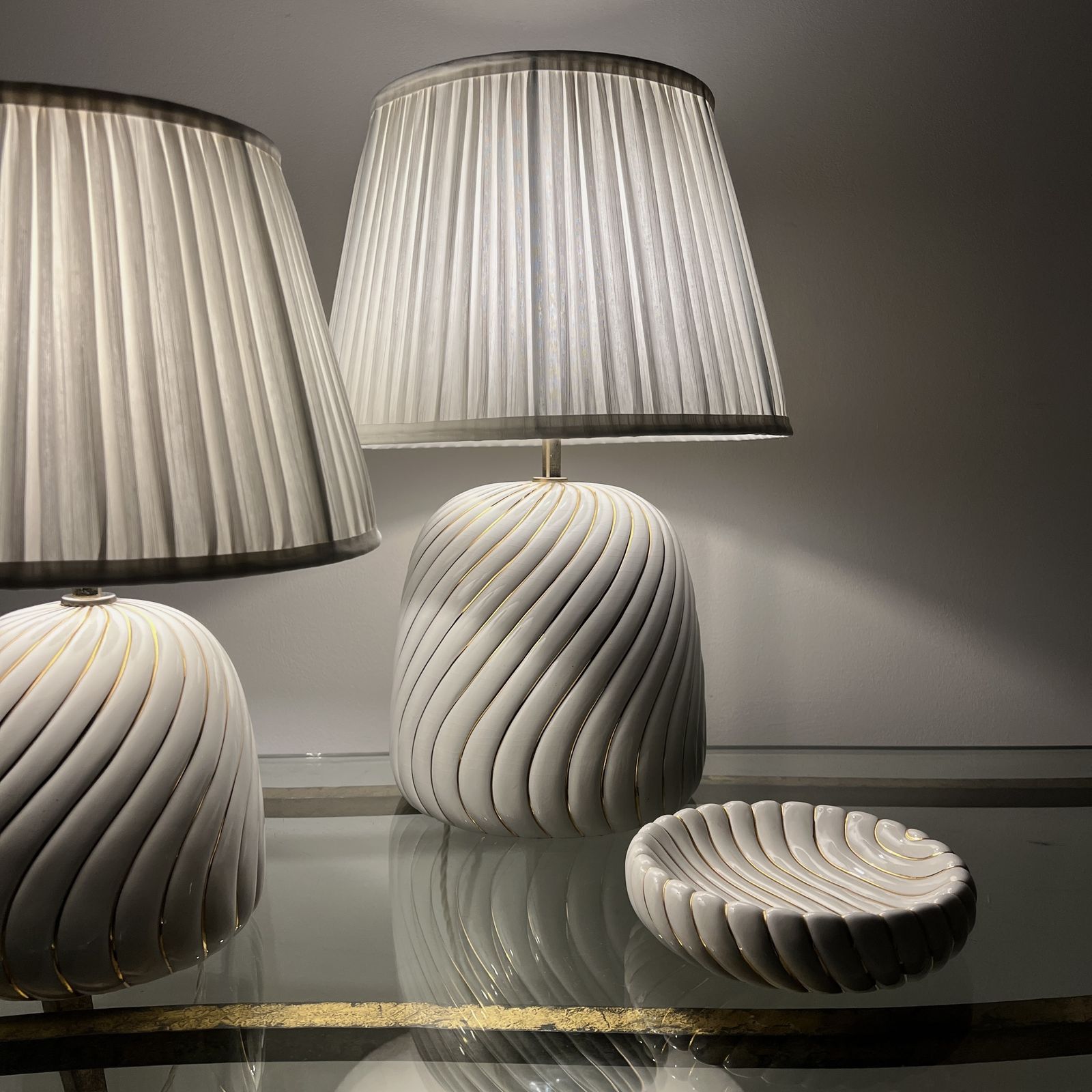 A 1970s Italian Tommaso Barbi Trio, 2 Lamps And Bowl photo vinterior