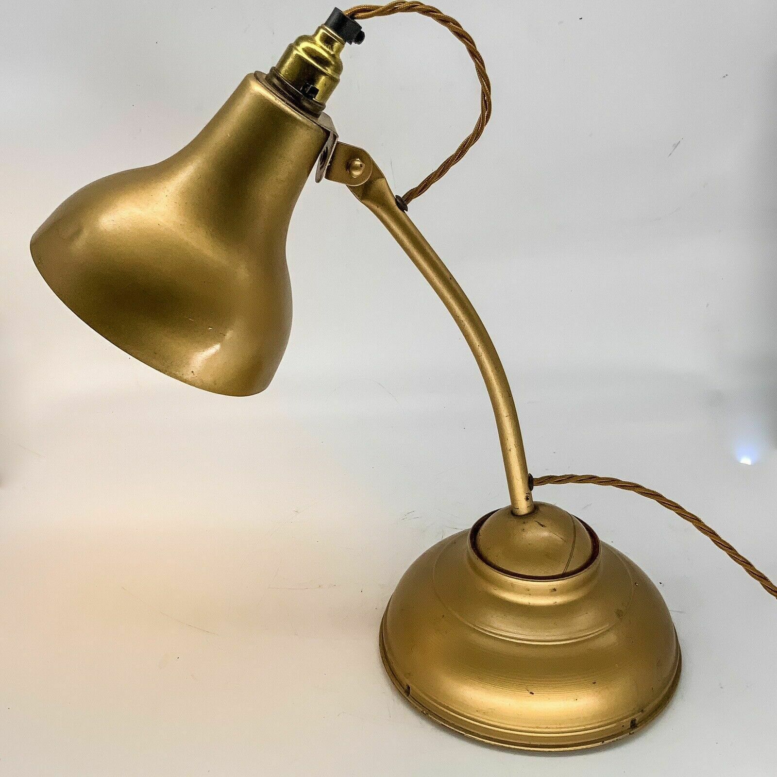The Victor C Betta Desk Lamp H W Victor Ltd 40s 50s Rare