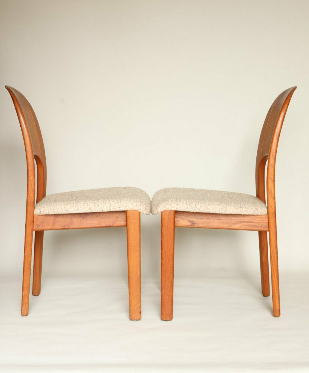 Dinning Chairs Teak Colour Wood Chair 1/4 Danish Teak Wood Chairs For Dinning Room photo for sale
