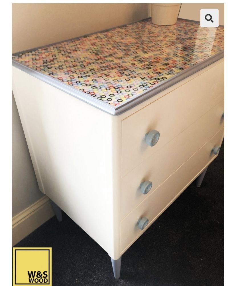 Resin Button Top White Chest Of Drawers photo for sale