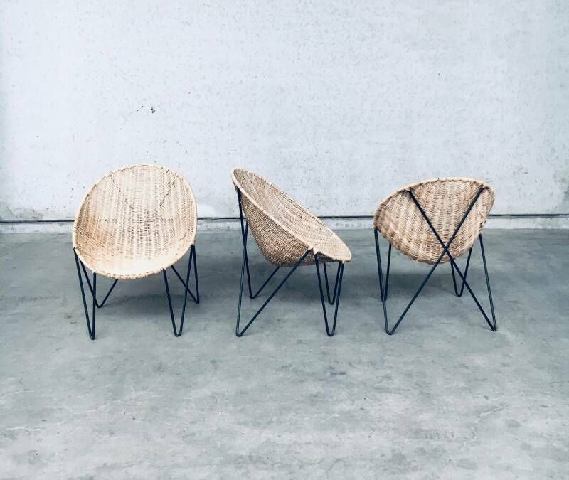 photo for sale Mid Century Modern Design Eiermandje Rieten Stoelen, Set, Italië Ca. Jaren 1950