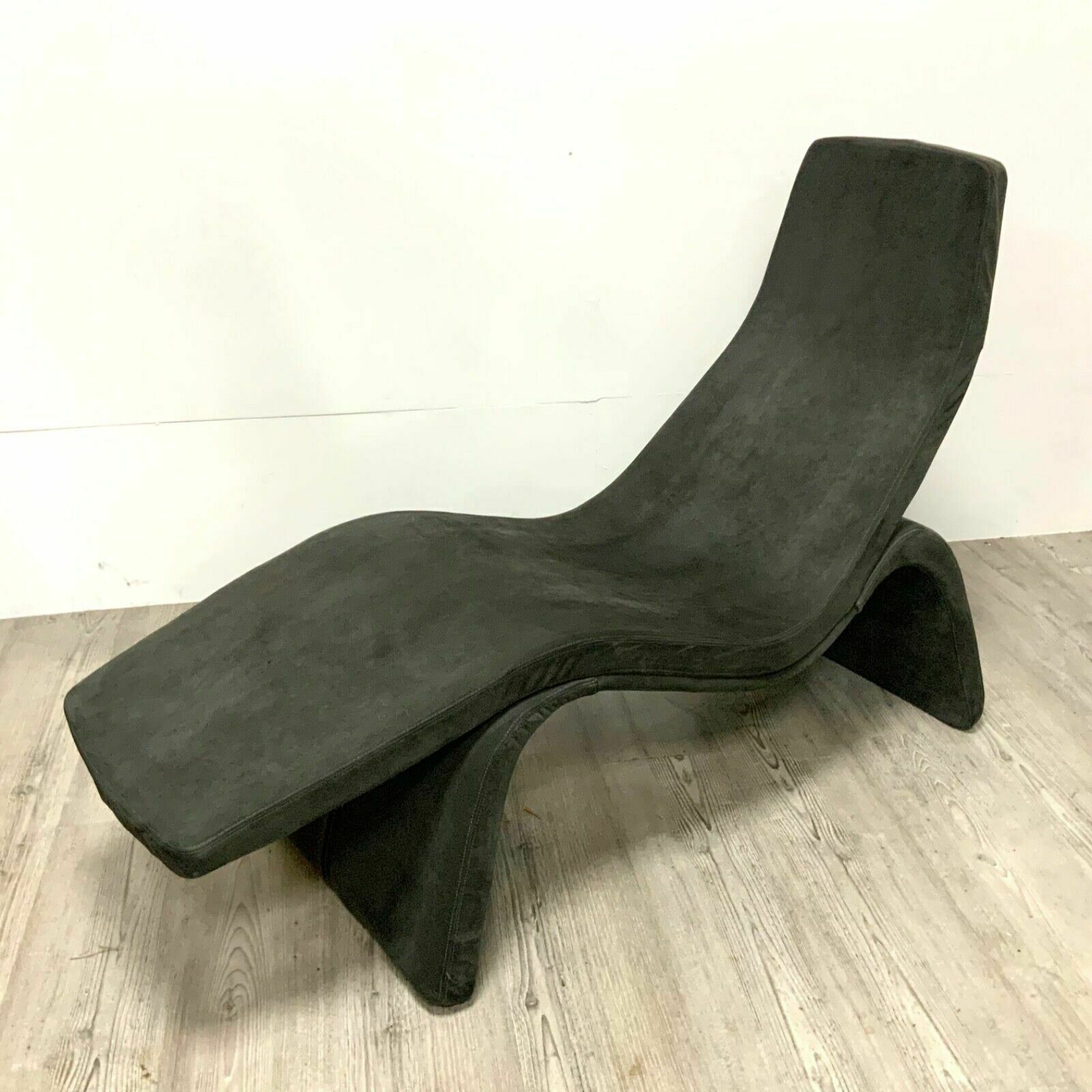 Completely Original Chaise Longue 'Long Chair' By Designer Warwick Evans photo furniture