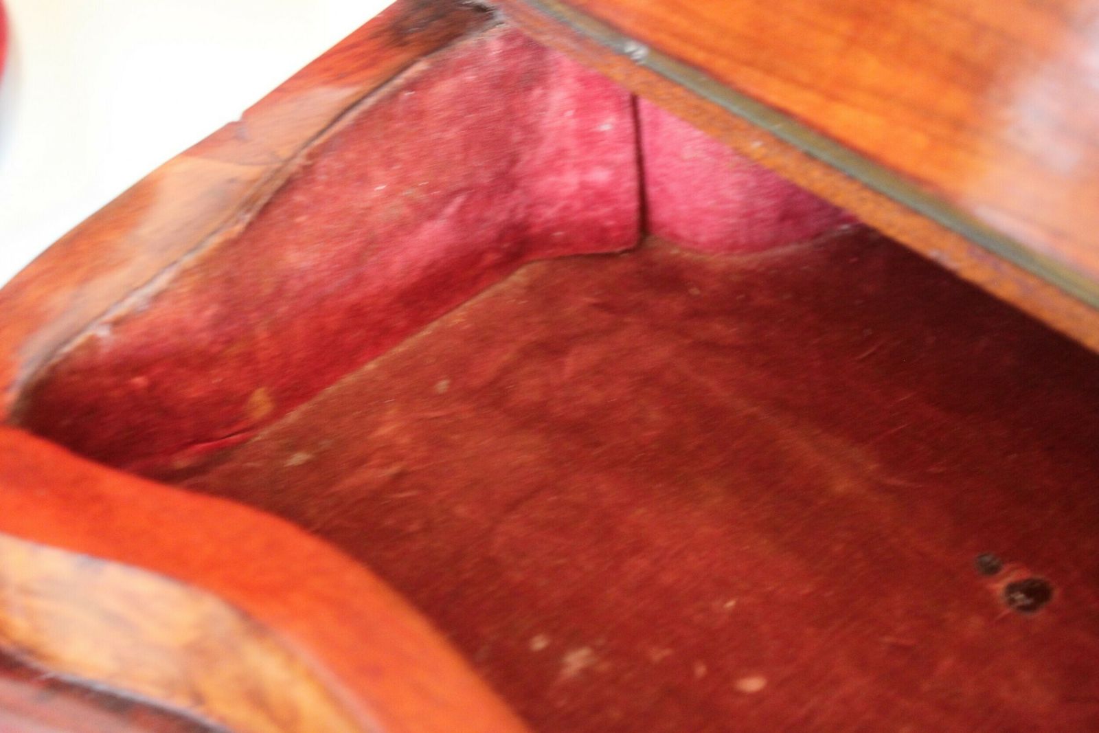 An Outstanding Quality Large Victorian Burr Walnut Toilet Mirror. photo buy