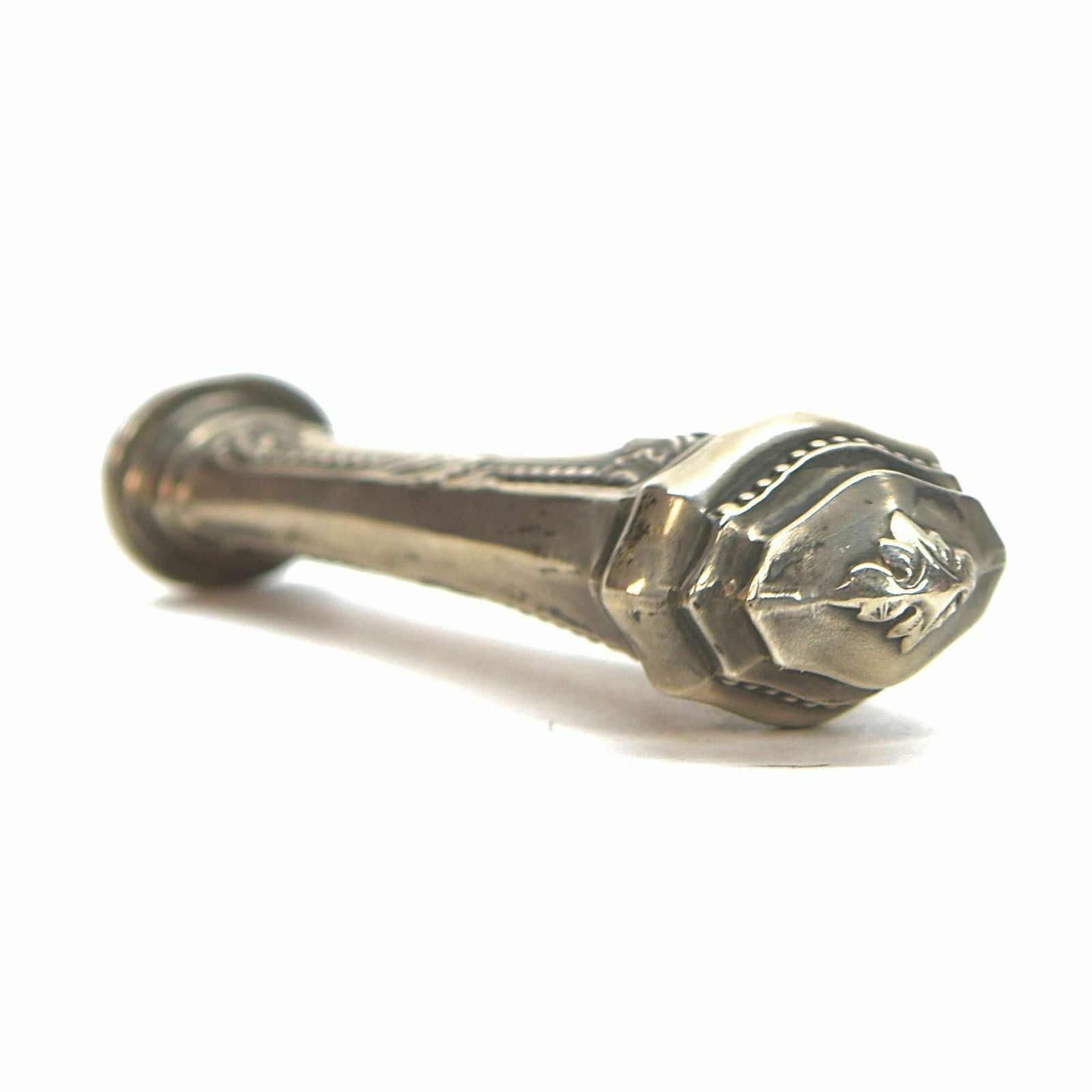 Seal To Be Bought From Silver Or Silver Metal Collection photo Home Decor