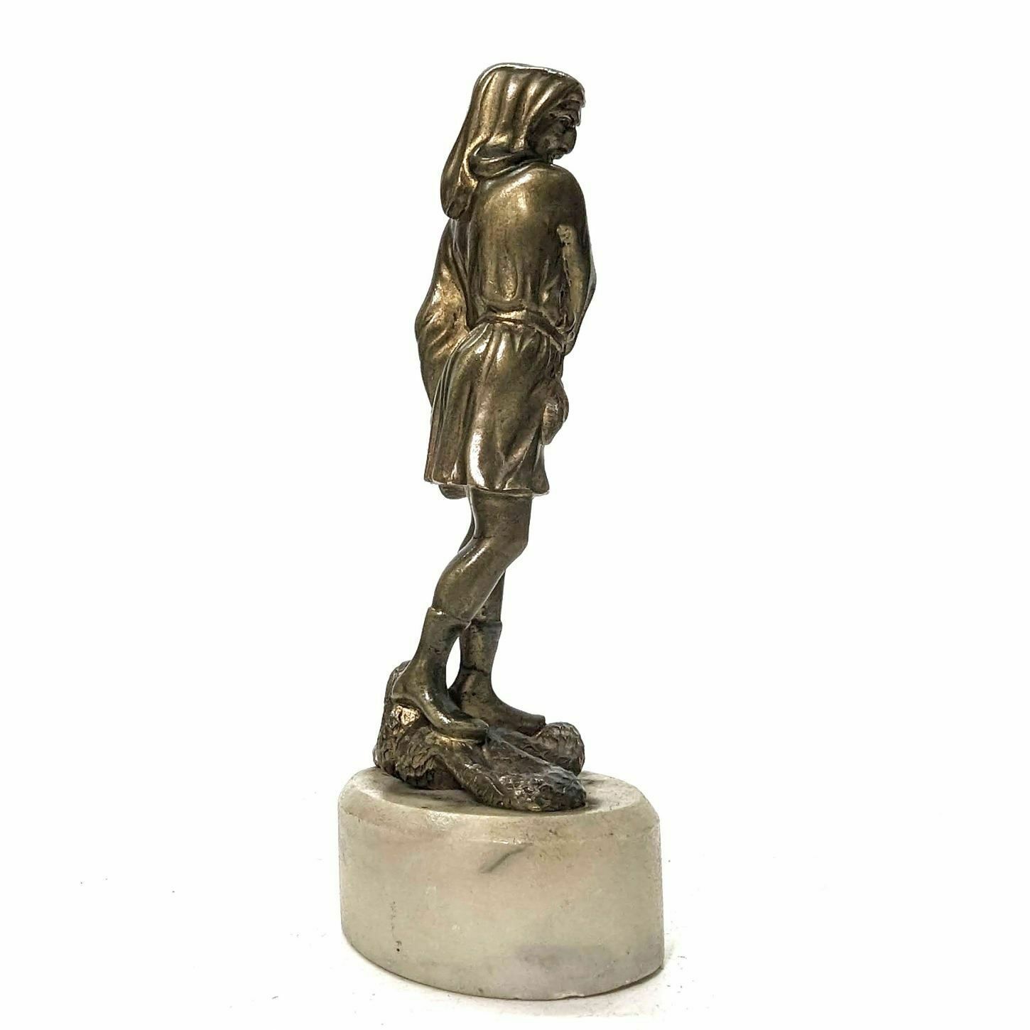 19th Century Bronze Statuette Of A Man With A Dagger photo vinterior