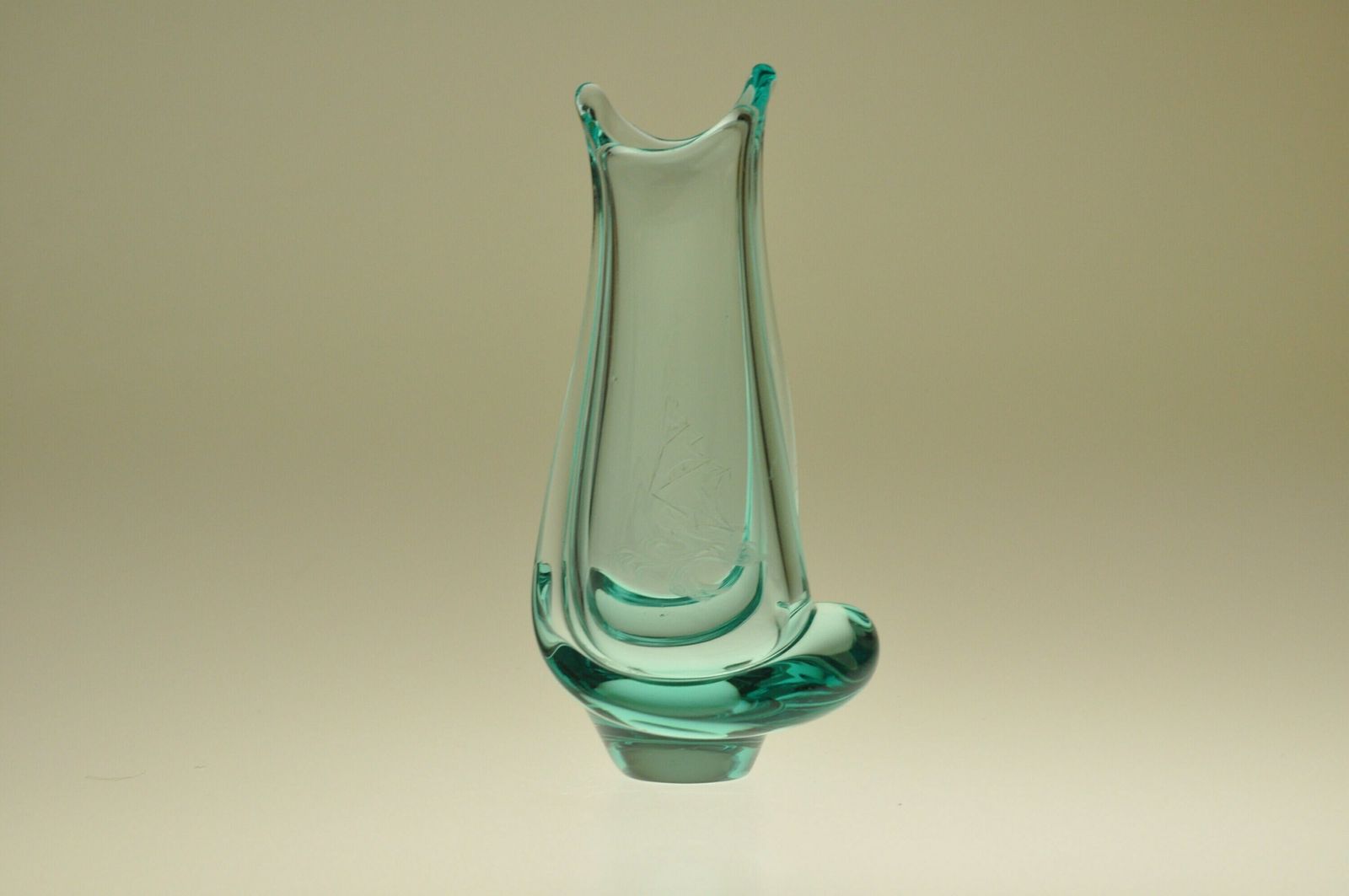 Miroslav Klinger Zbs Vase, Mid Century Vase, Czech Vase, Hand Made, Glass Vase, Flower Vase, Green Vase, Vintage Glass Vase, Mid Century