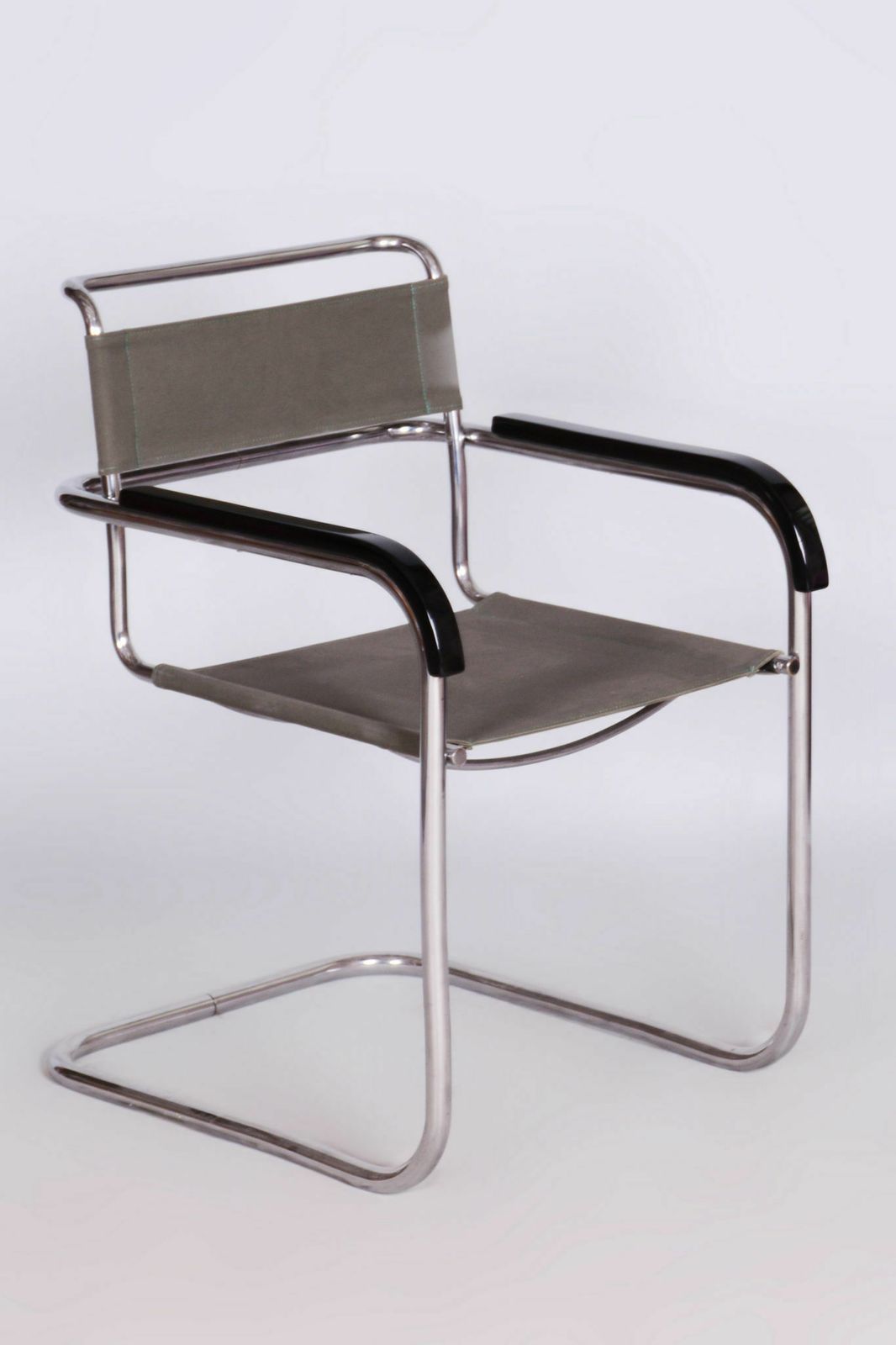 Restored Bauhaus Armchair, Marcel Breuer, Thonet, Chrome, Czechia, 1930s