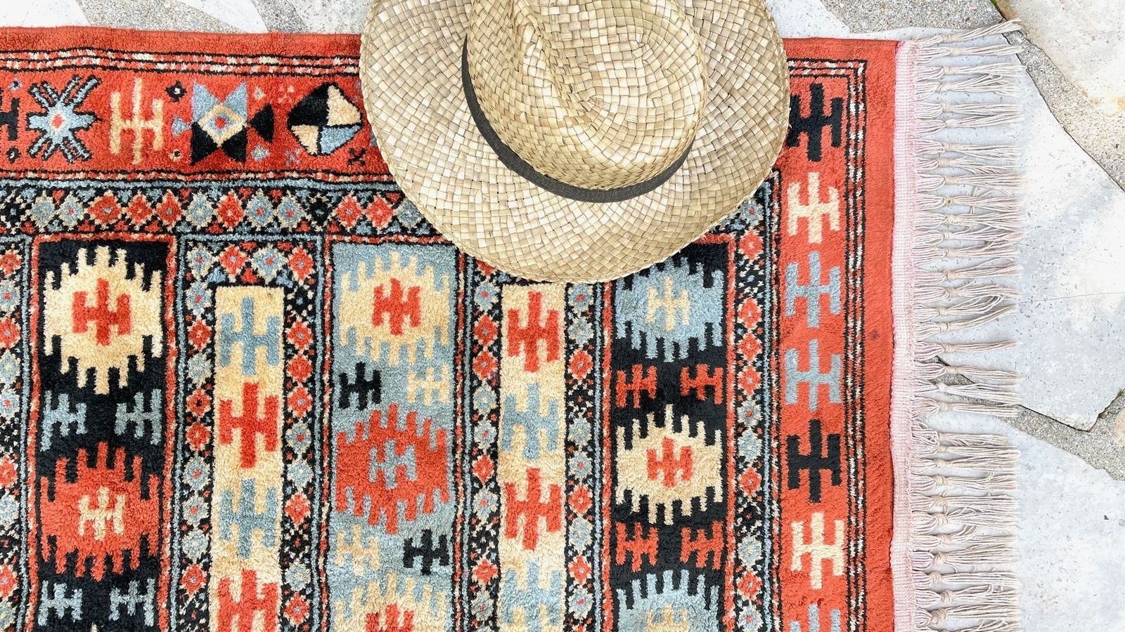 Kilim Turkish Rug In Vintage Silk And Cotton   142 X 84cm