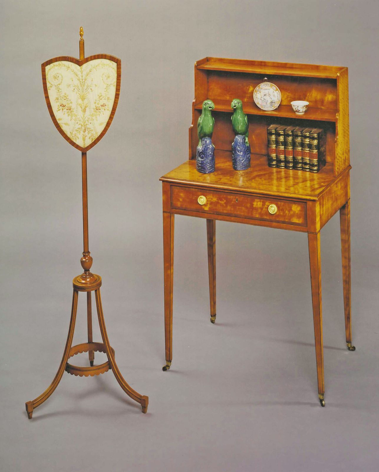 George III Satinwood Bonheur Du Jour photo Furniture