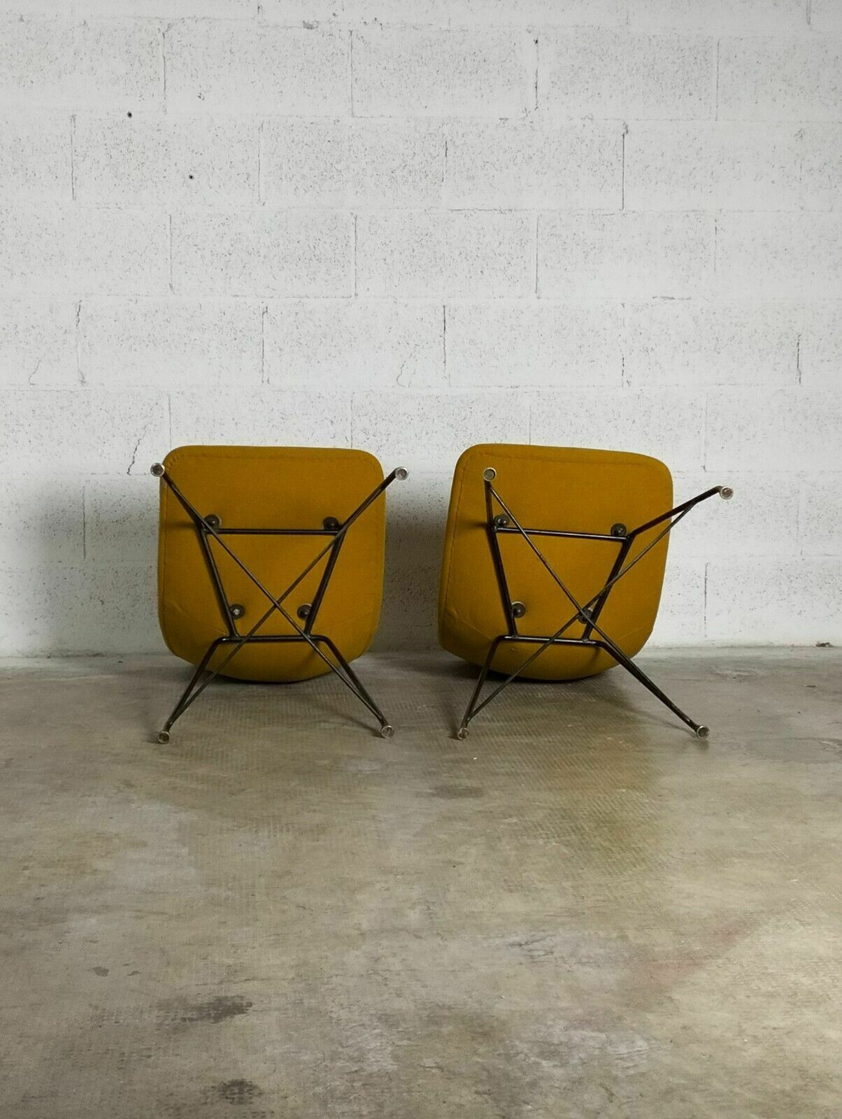 photo furniture Set Of 2 Aster Chairs By Augusto Bozzi For Saporiti   '50'60