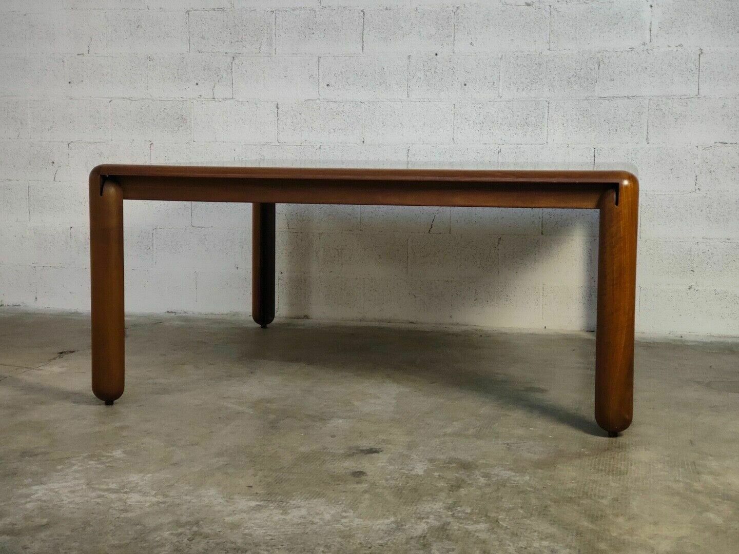 Square Walnut Table Model 781 By Vico Magistretti For Cassina 60s,70s photo 5195.0