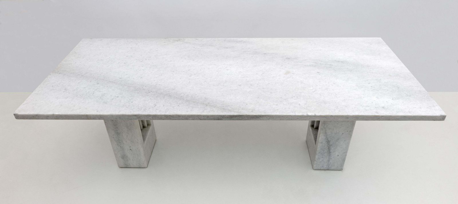 photo furniture 'Delfi' Marble Dining Table By Marcel Breuer And Carlo Scarpa For Gavina, Italy