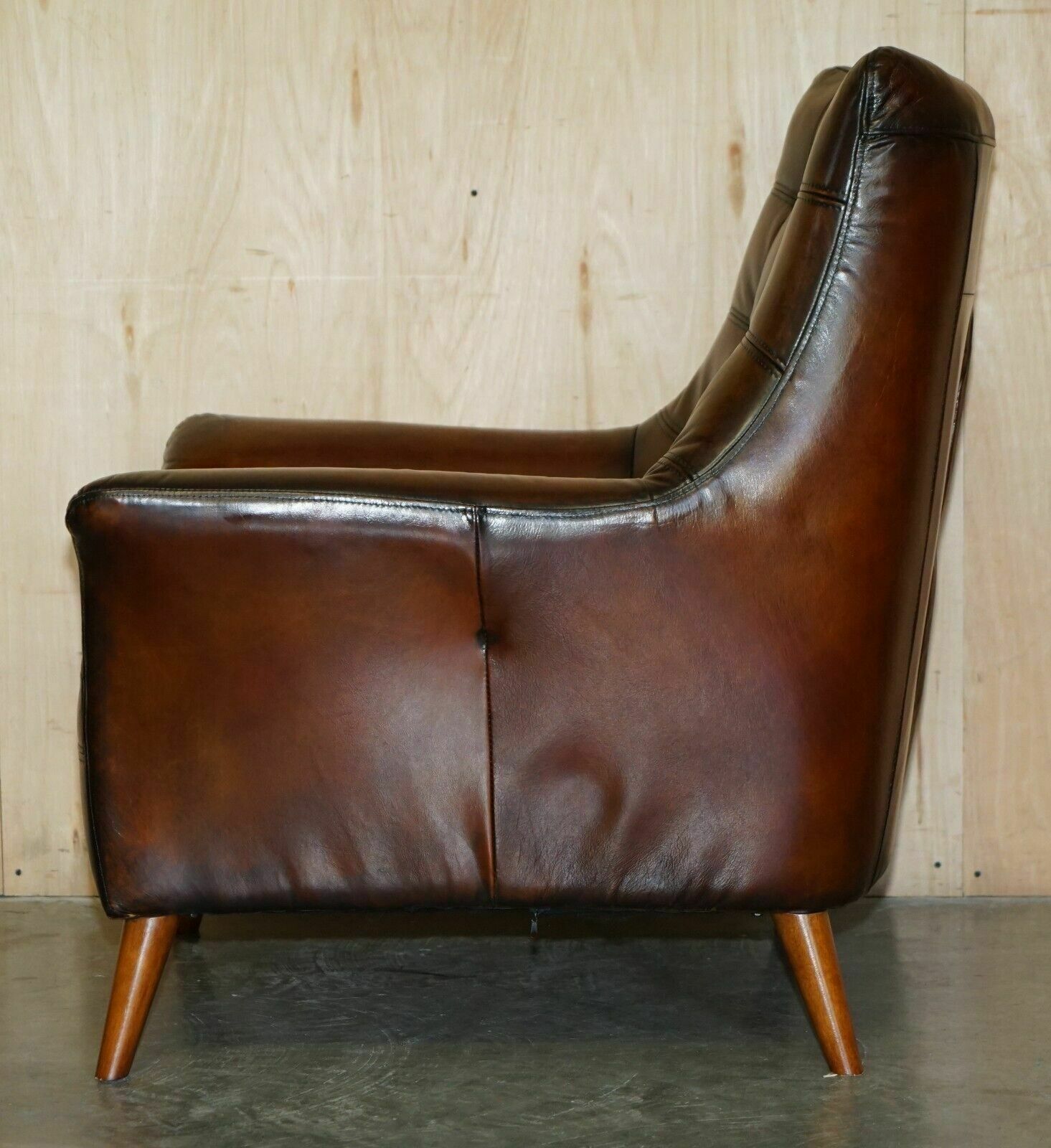 photo vinterior Pair Of Fully Restored Hand Dyed Chesterfield Whisky Brown Leather Armchairs