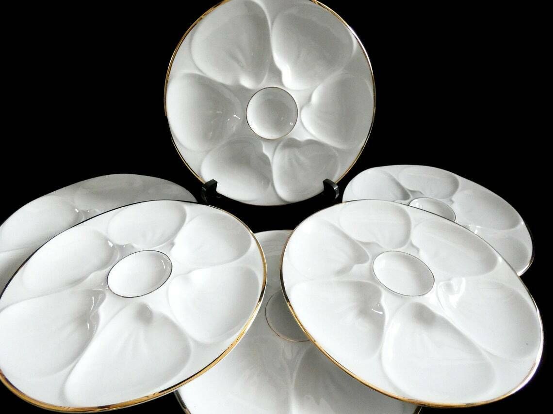 photo furniture 6 Vintage Bavaria Edelstein Oesterborden – Wit Porselein Met Gouden Rand – Duits Aardewerk, Jaren 1930