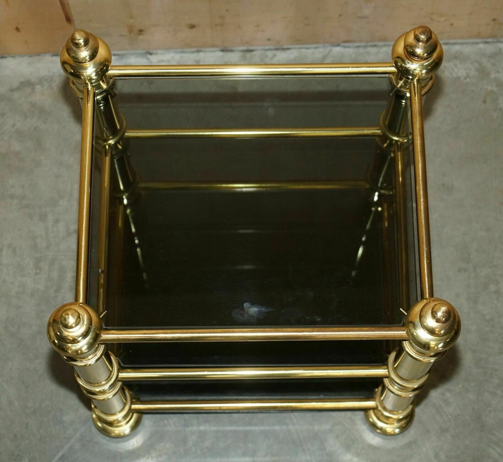 photo vinterior Vintage Pair Of Mid Century Modern Brass & Smoked Glass Etagere Side End Tables