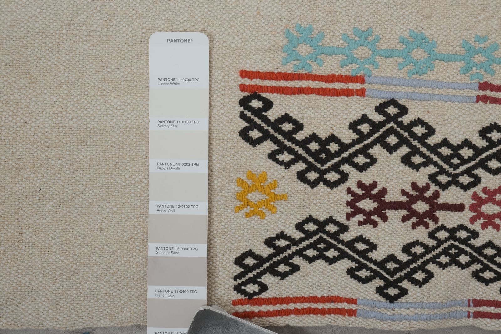 photo vinterior Mid Century Turkish Long And Narrow Kilim Runner, Boho Nomadic Stair Kilim