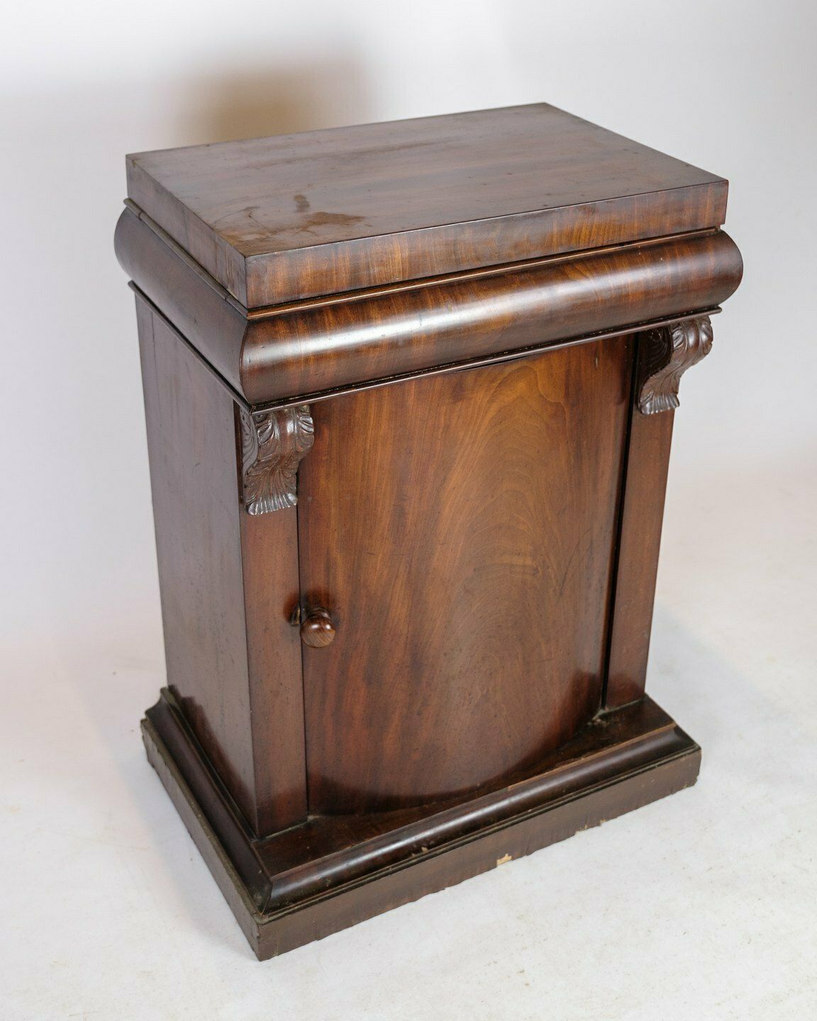 Entrance Furniture In Mahogany With Curved Front From 1860s photo furniture