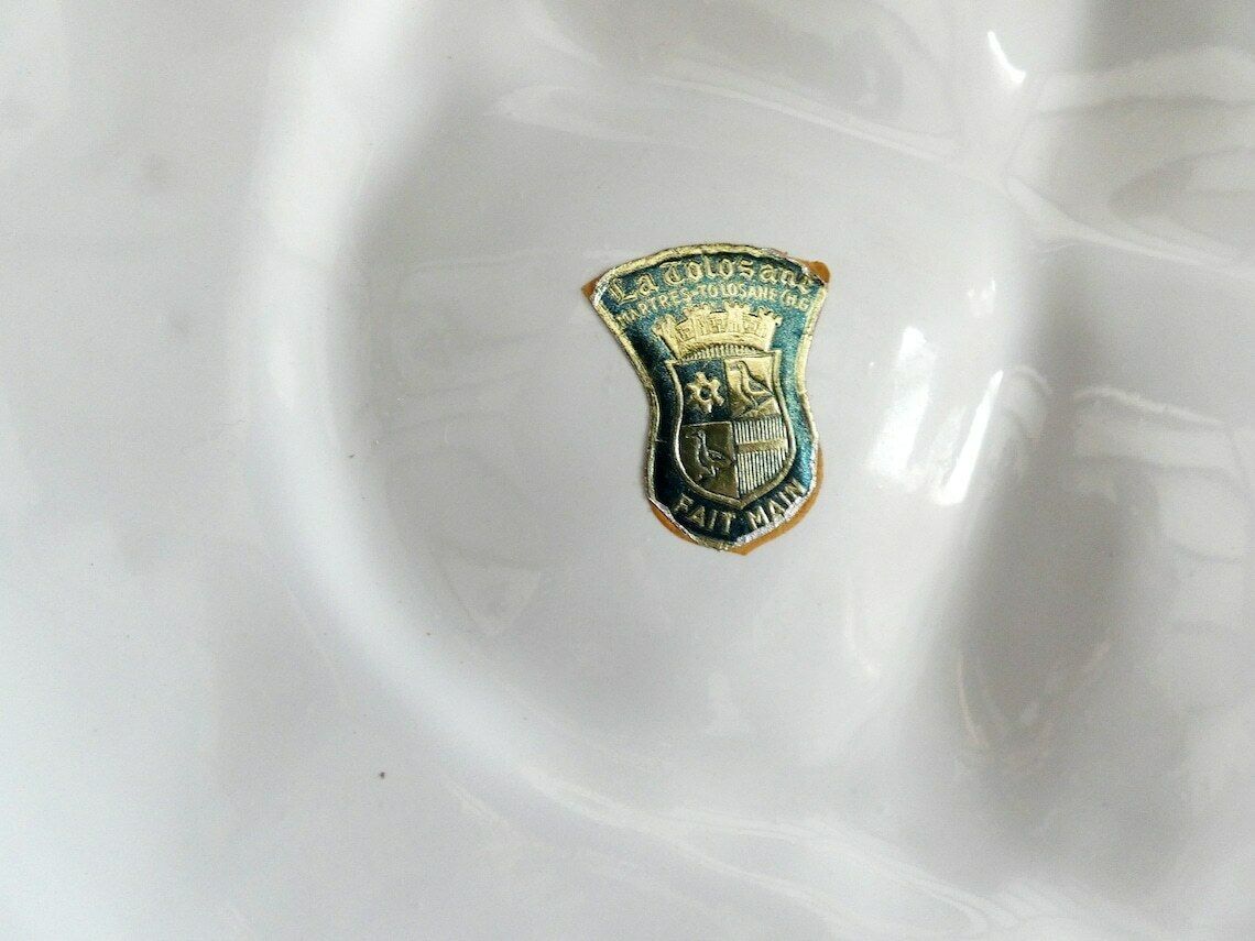 Zeldzame Grote Moustiers Martres Tolosane Oesterplaat Met Bloemendecor, Antiek Majolica Oesterschotel, M Tolosane Aardewerk, Frankrijk Jaren 1940 photo vintage