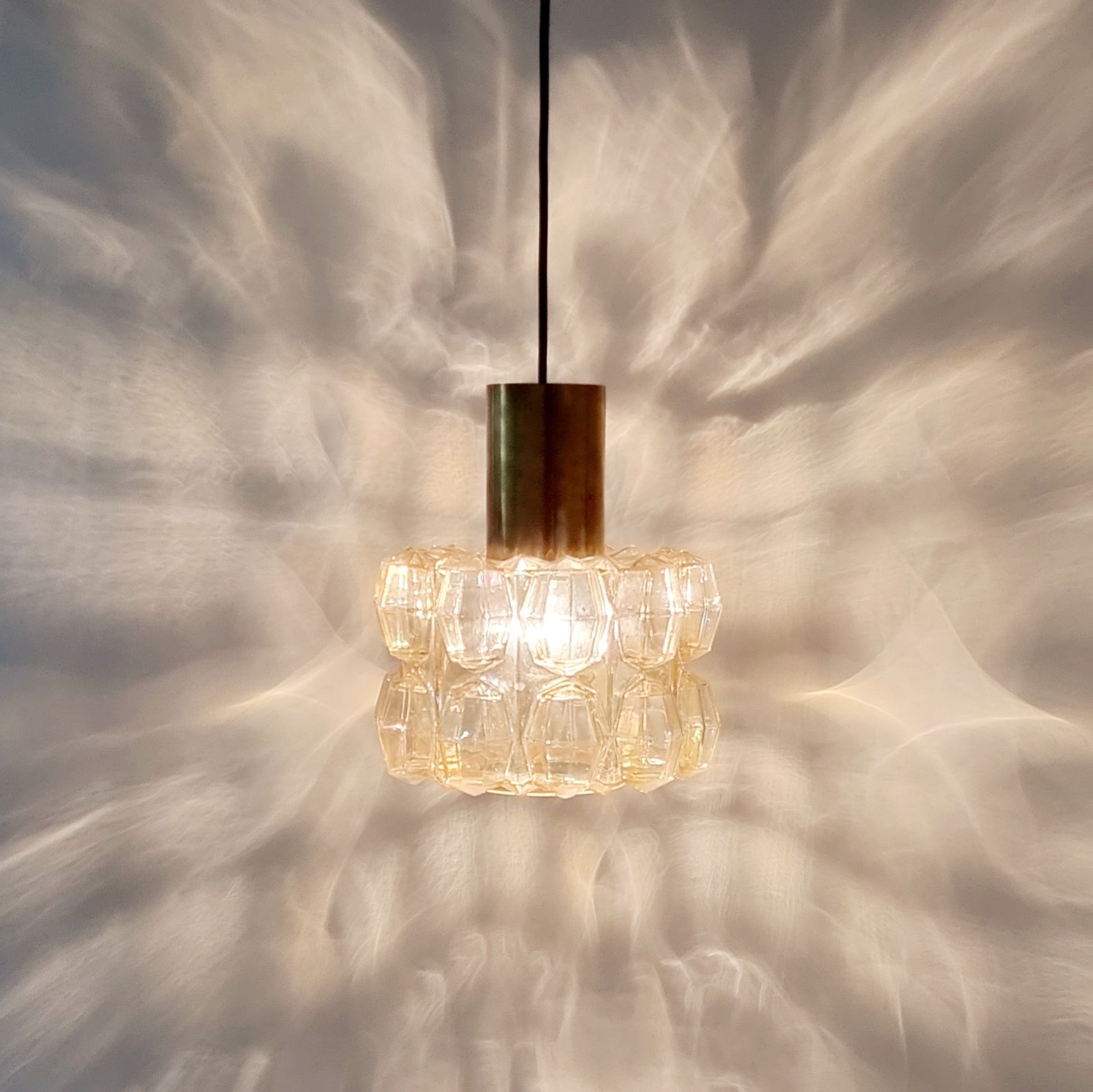 Grote Amber Diamant Glazen Plafondlamp Van Helena Tynell Voor Limburg, Duitsland, Jaren 1960 photo vintage