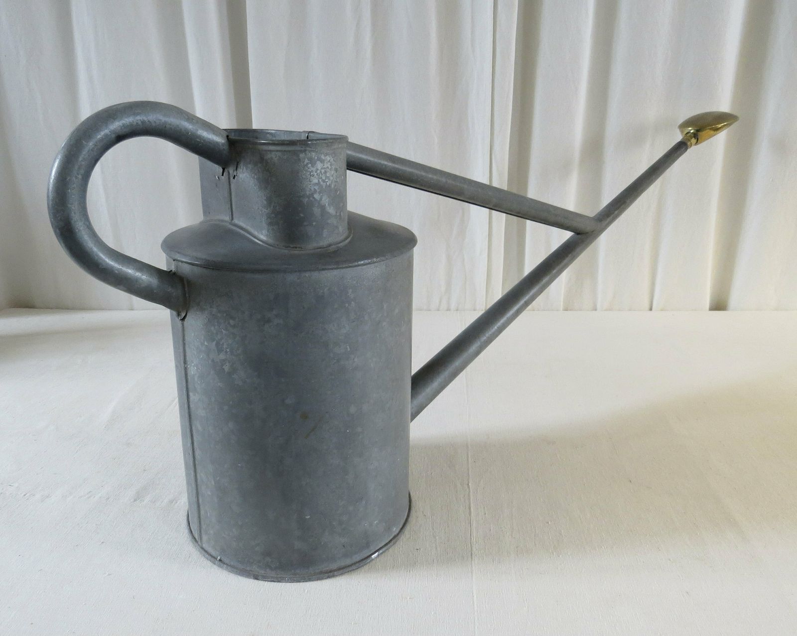 Galvanised " Haws " Watering Can / Vintage C. 1986. photo vintage