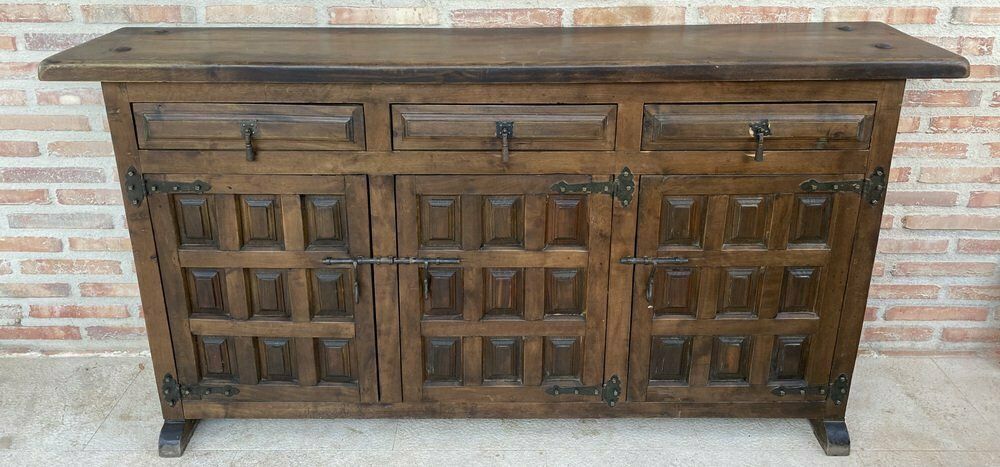 Large 20th Century Catalan Spanish Baroque Carved Walnut Tuscan Credenza Or Buffet, 1900s photo vinterior