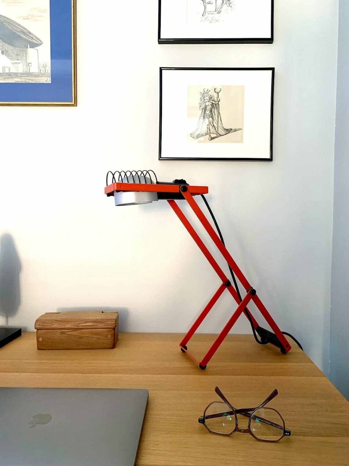 Red Lamp Model "Sintesi" By Tavolo By Ernesto Gismondi For Artemide / Italy 70s photo furniture