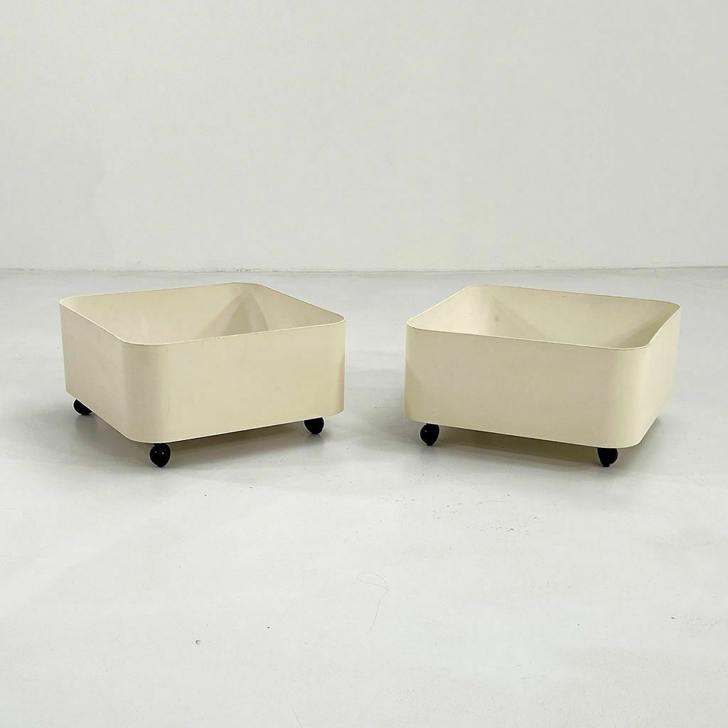 Pair Of Square Planters On Wheels By Anna Castelli For Kartell, 1970s