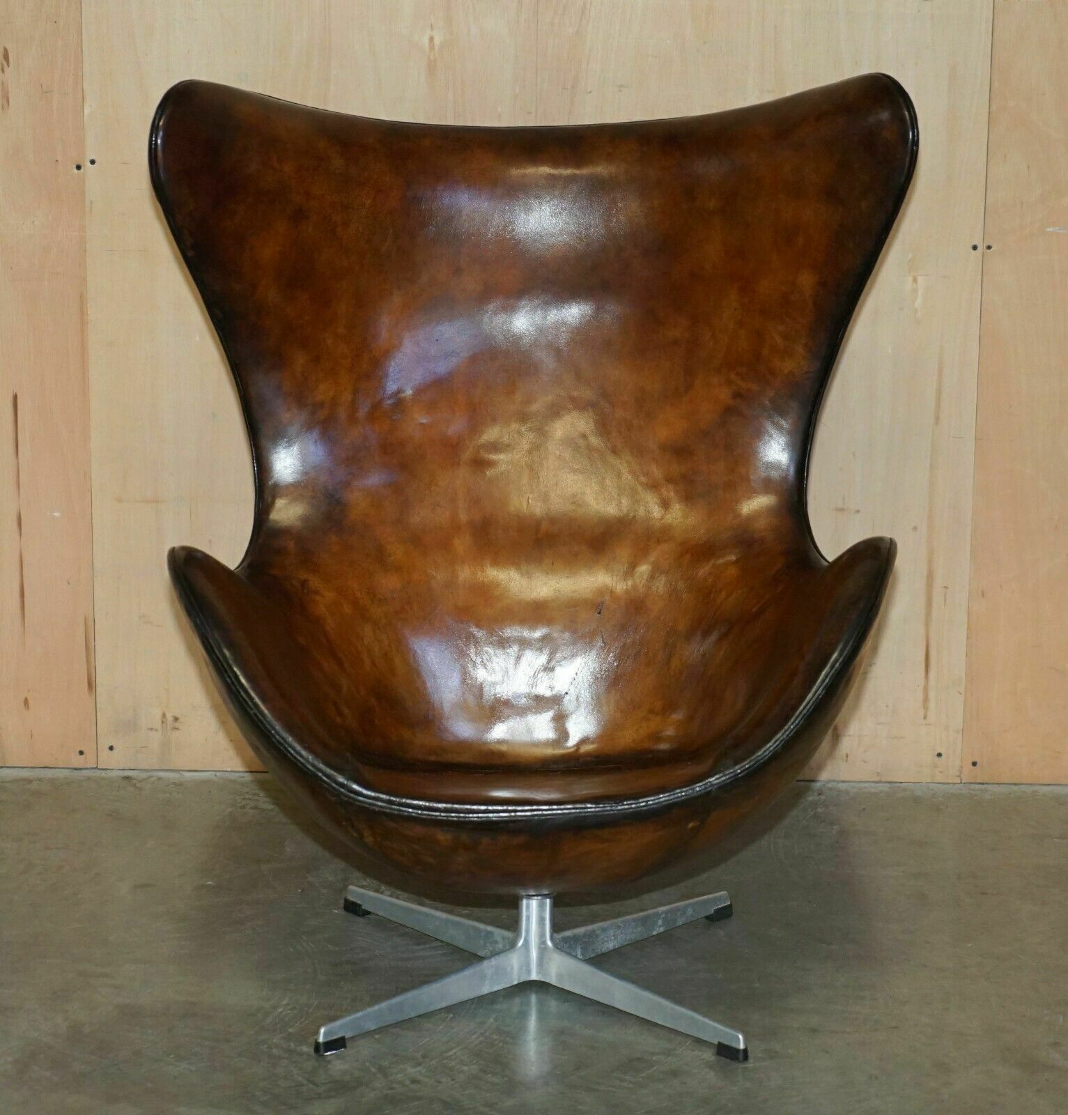 Original Fully Restored 1965 Fritz Hansen Egg Chair & Footstool In Brown Leather photo for sale
