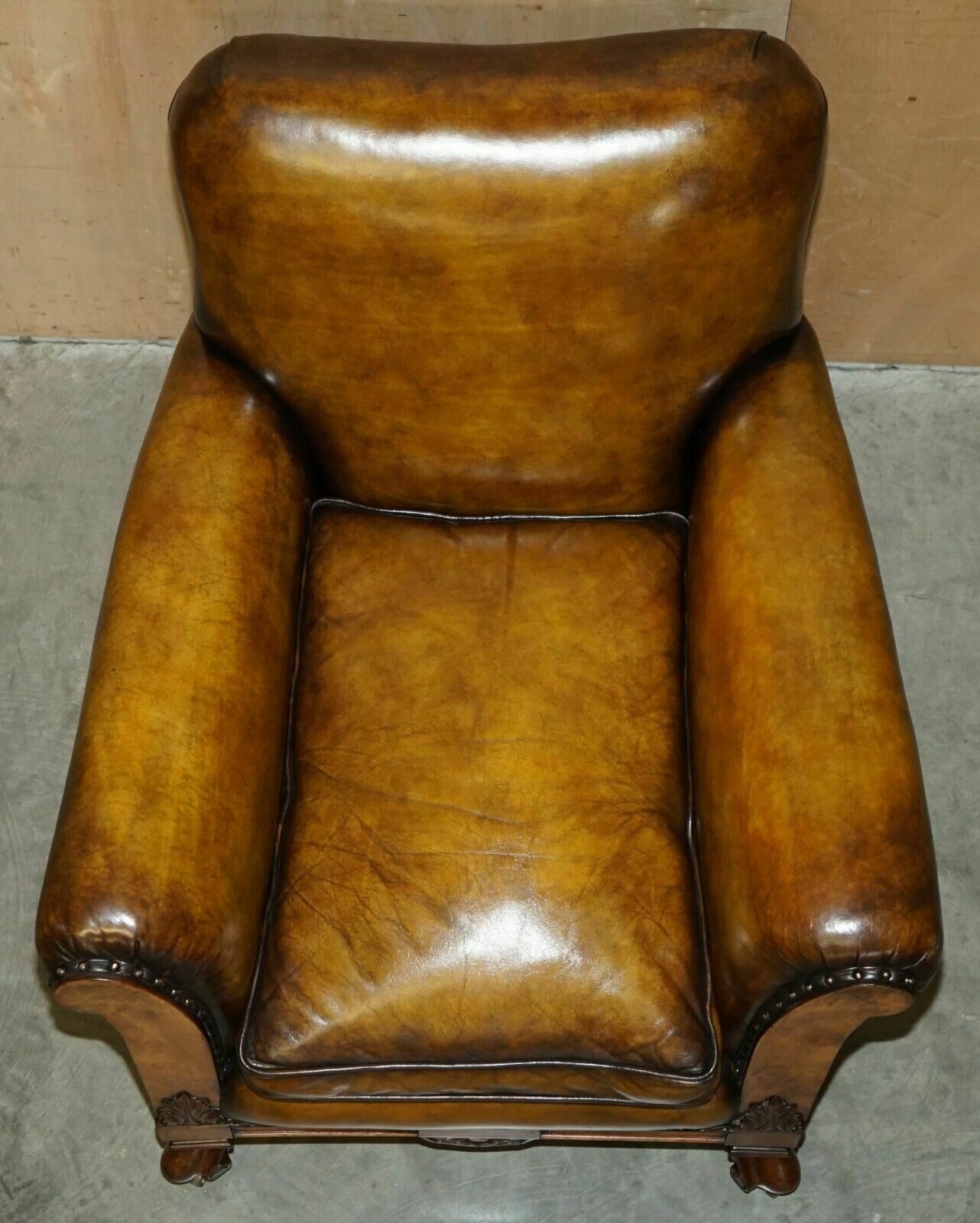 photo vintage Fine & Important Pair Of Antique Hand Carved Burr Walnut Brown Leather Armchairs