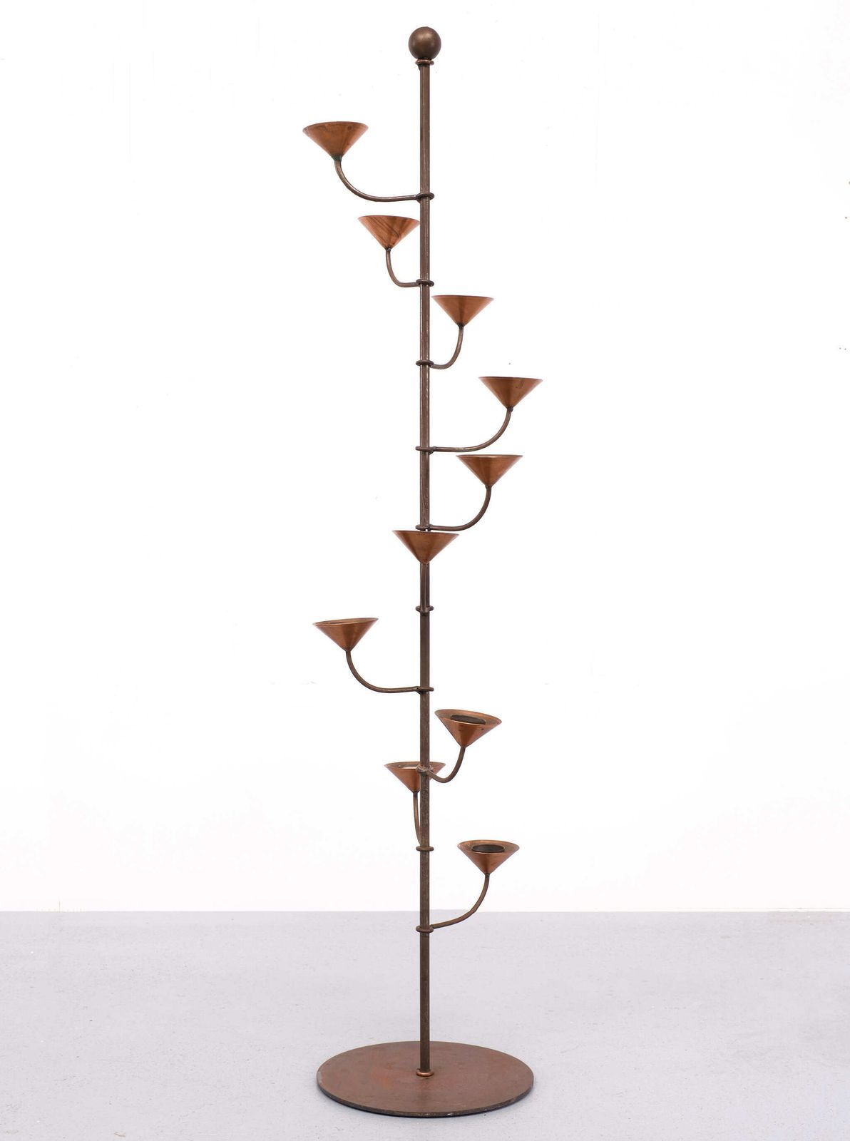 Scandinavische Messing Staande Kandelaar, Ca. Jaren 1960 photo furniture