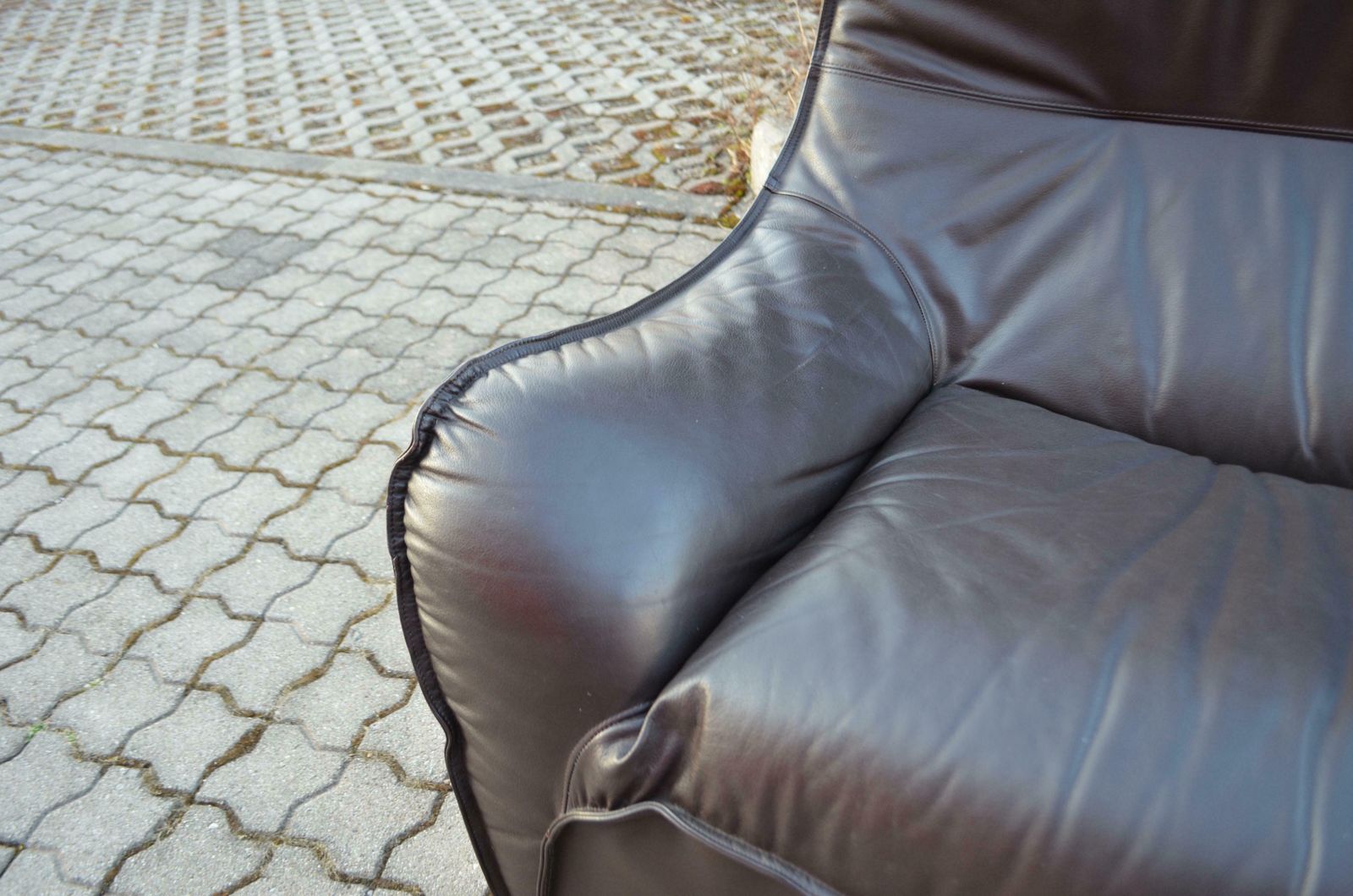 7412.0 Rare Ligne Roset Model Satan By Bernard Govin Brown Leather Togo Sofa photo