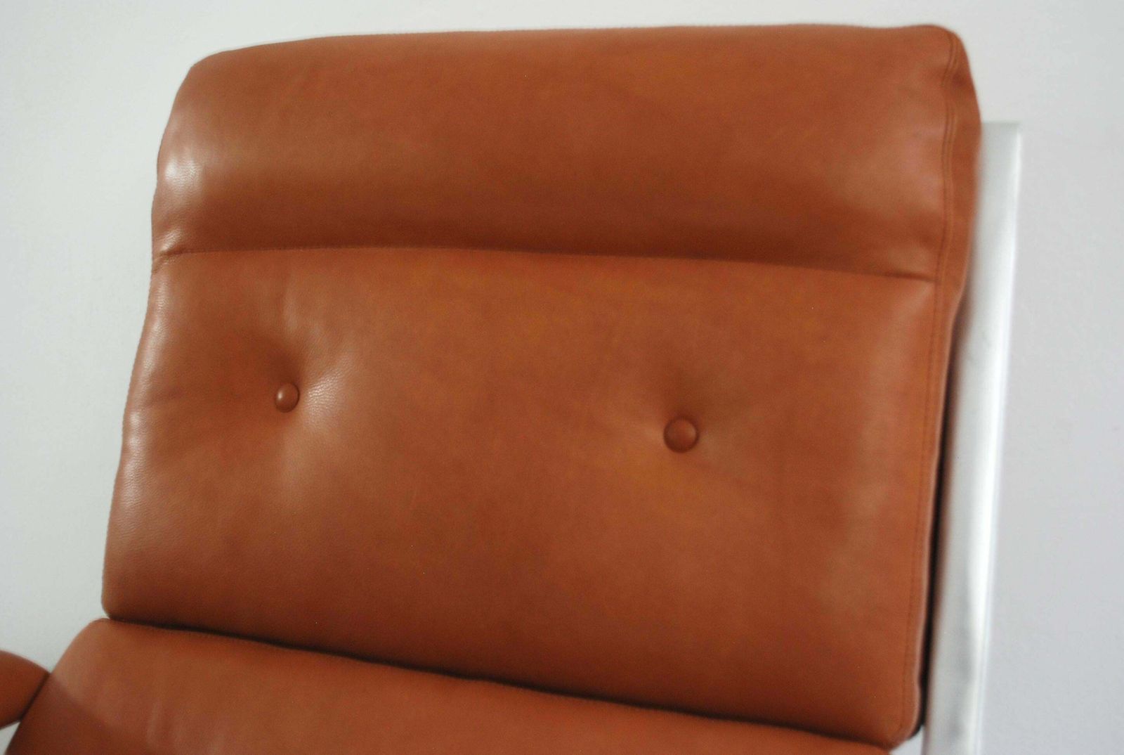 photo for sale Kill International Fk 85 Lounge Chair Cognac Natural By Kastholm & Fabricius